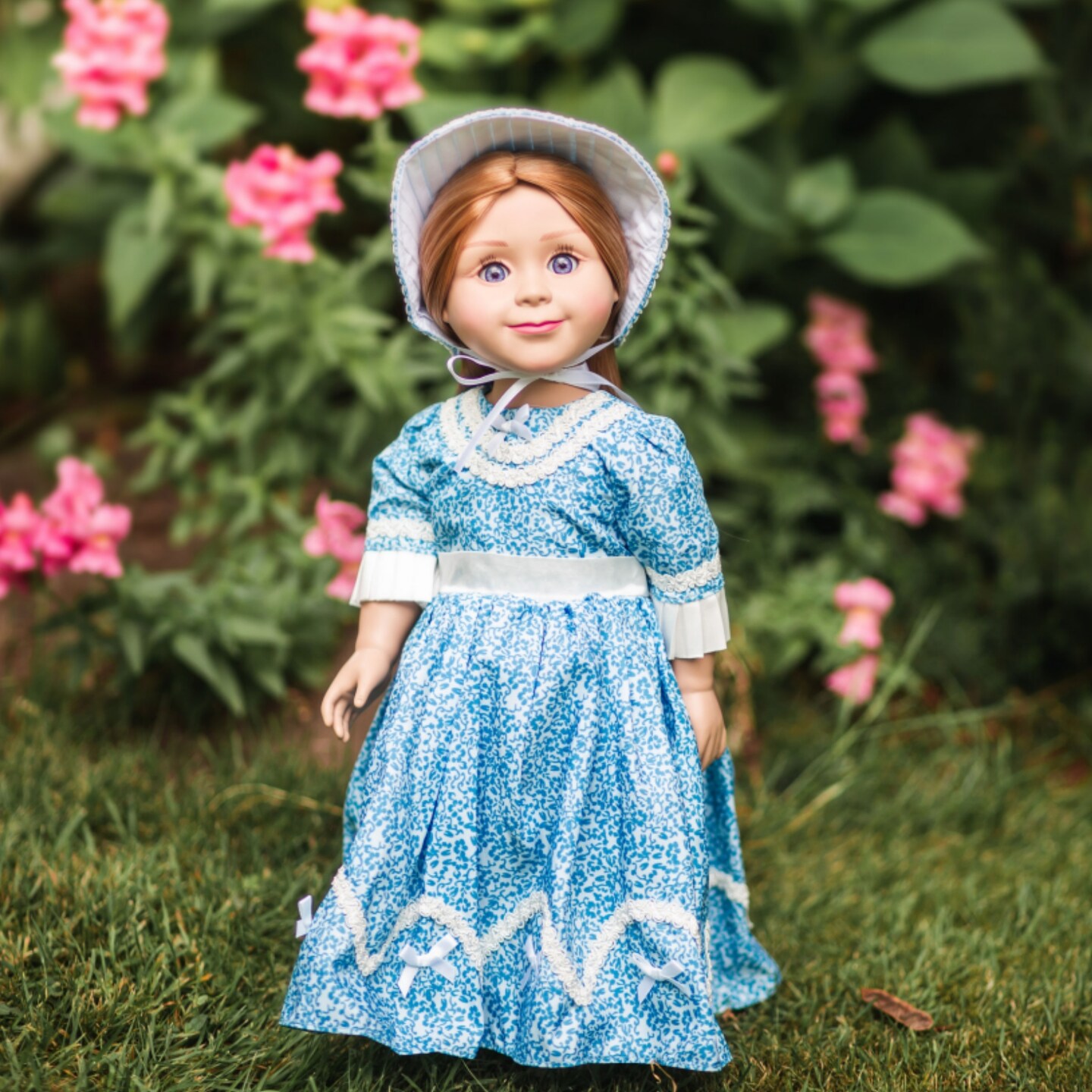 The Queen&#x27;s Treasures 18 Inch Doll 1800&#x27;s Style Blue Dress Gown and Hat