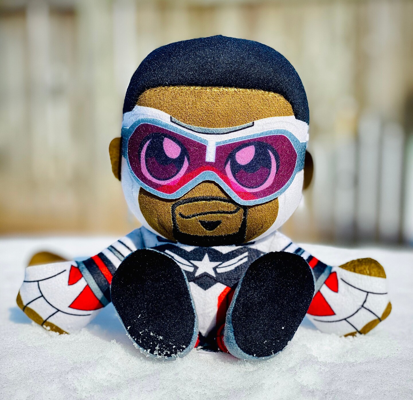 Bleacher Creatures Marvel Captain America (Sam Wilson) 8" Kuricha Sitting Plush