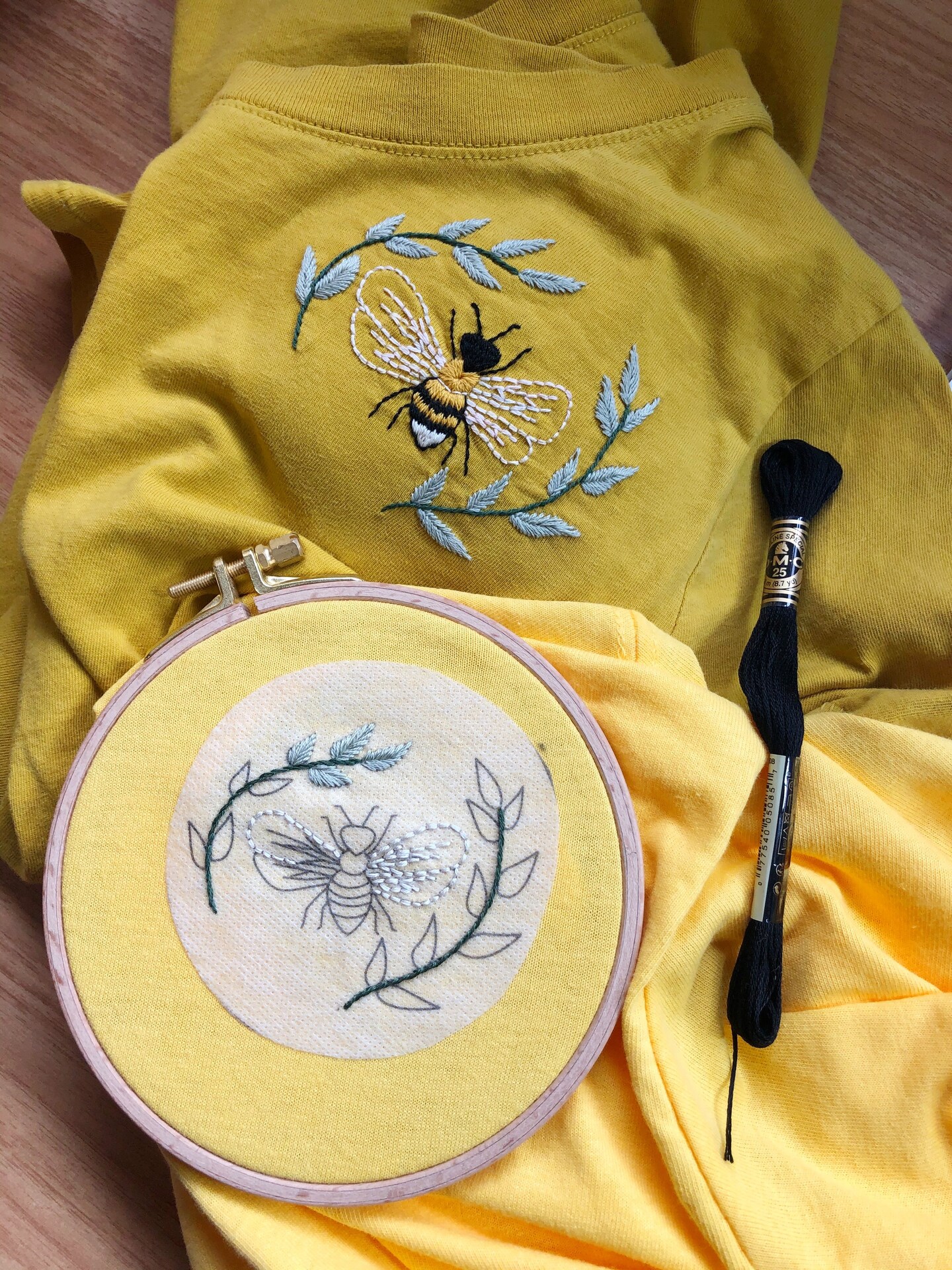 MCreativeJ Bee T-Shirt - Intermediate DIY Clothing Embroidery Craft Kit