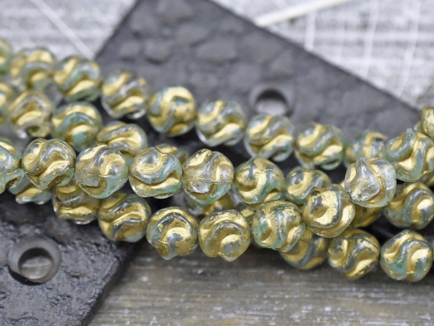 *15* 8mm Gold Washed Mint Crystal Round Love Knot Beads