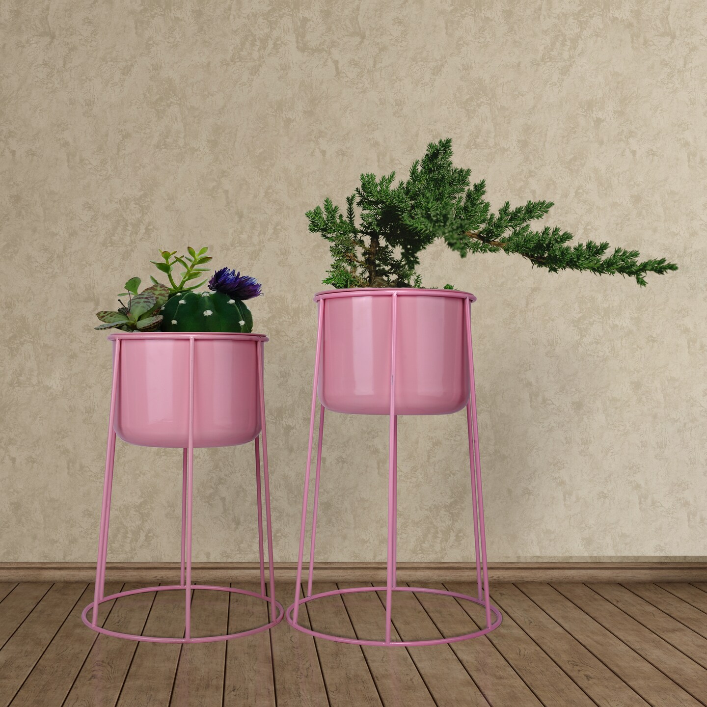 Tall Metal Floor Flower Planter Holder with Stand, Modern Decorative Floor Flower Holder, Perfect for Your Entryway, Living Room, or Dining Room Decor