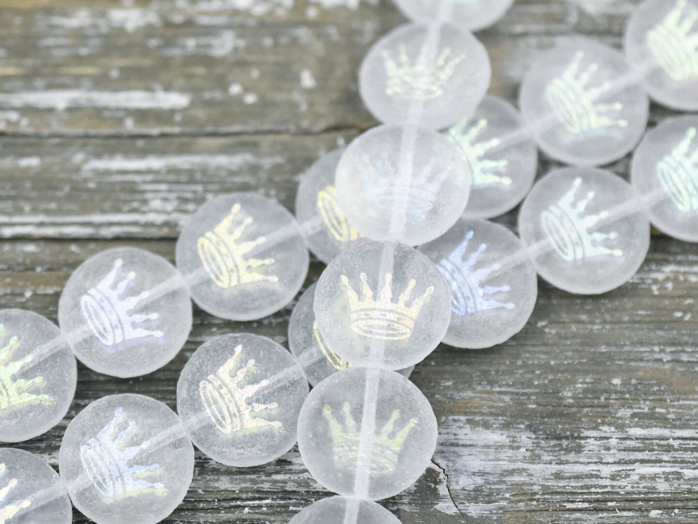 *4* 14mm Laser Etched Frosted Crystal Crown Coin Beads