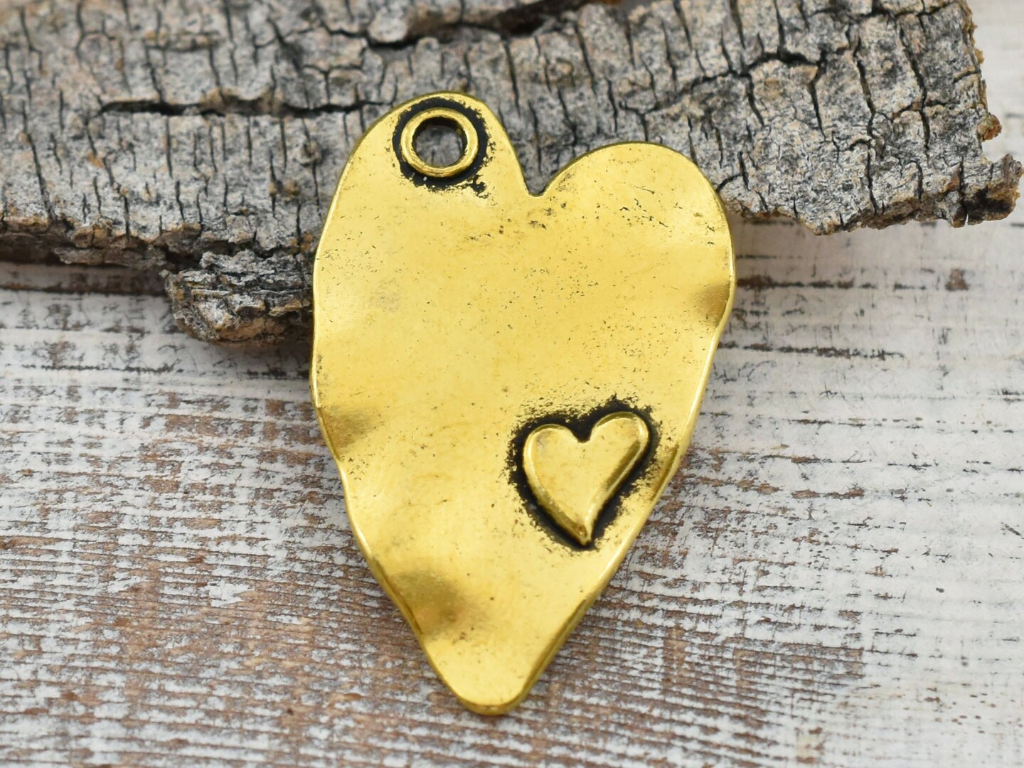 *5* 38x24mm Antique Gold Hammered Heart Pendants