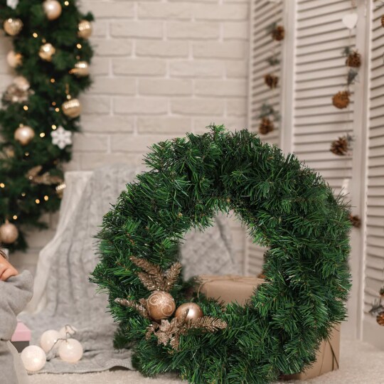 14" Artificial Christmas Wreath - Festive Holiday Decor for Your Home