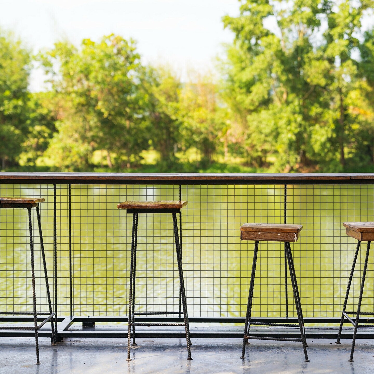 36 X 50 Inch Hardware Cloth 16 Gauge Black Vinyl Coated Welded Wire Mesh 1.5 Inch