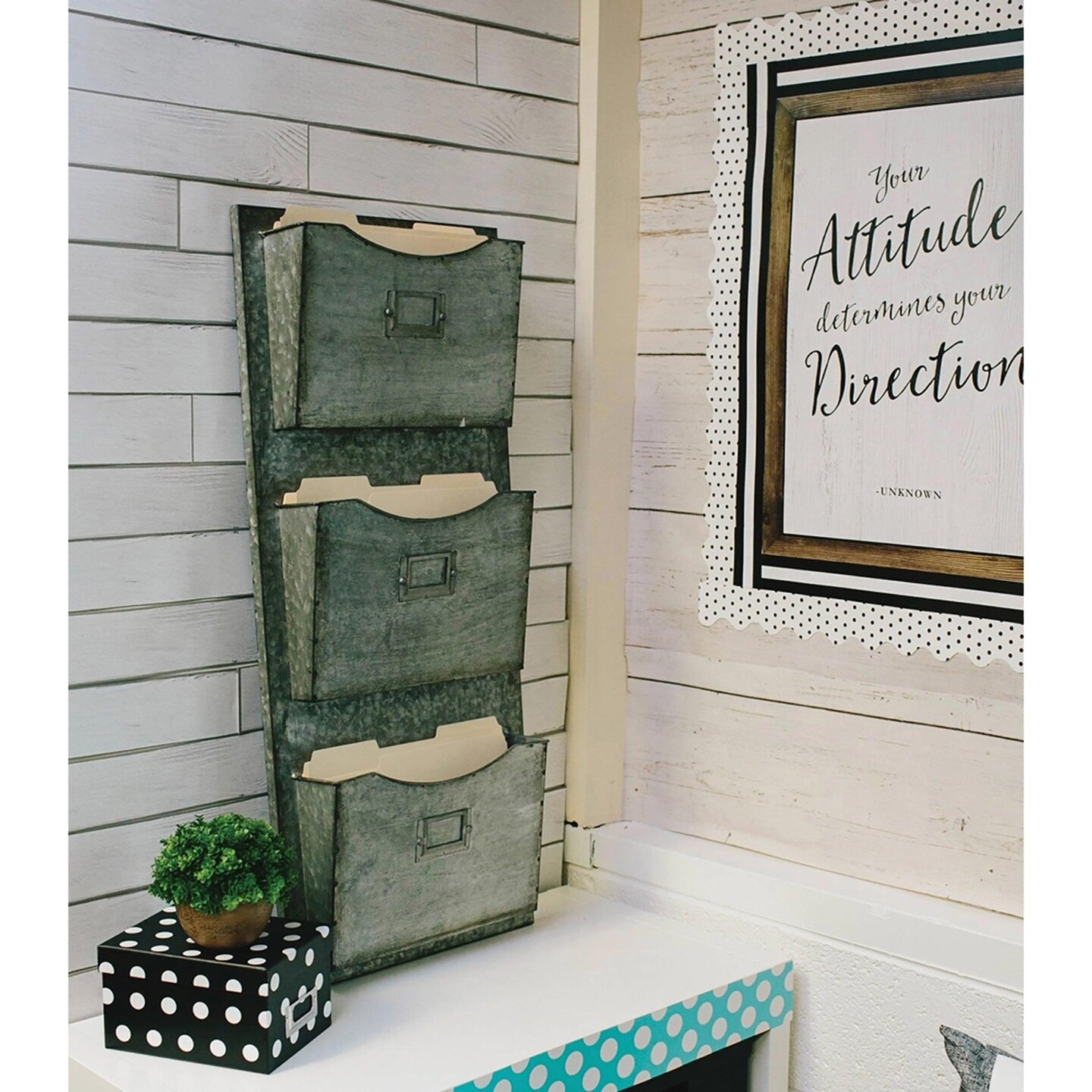 Industrial Chic Shiplap Straight Border, 36 Feet Per Pack, 6 Packs