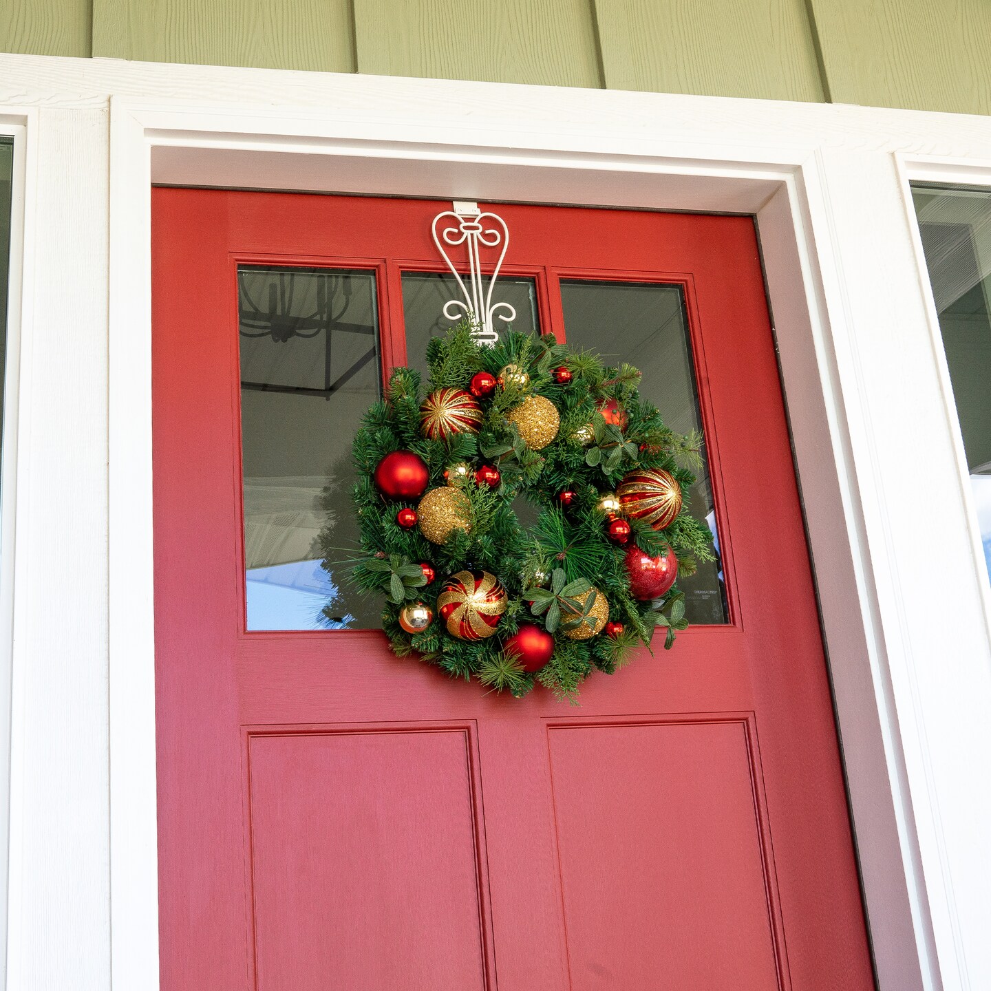 Lighted Christmas Wreath - Christmas Classic