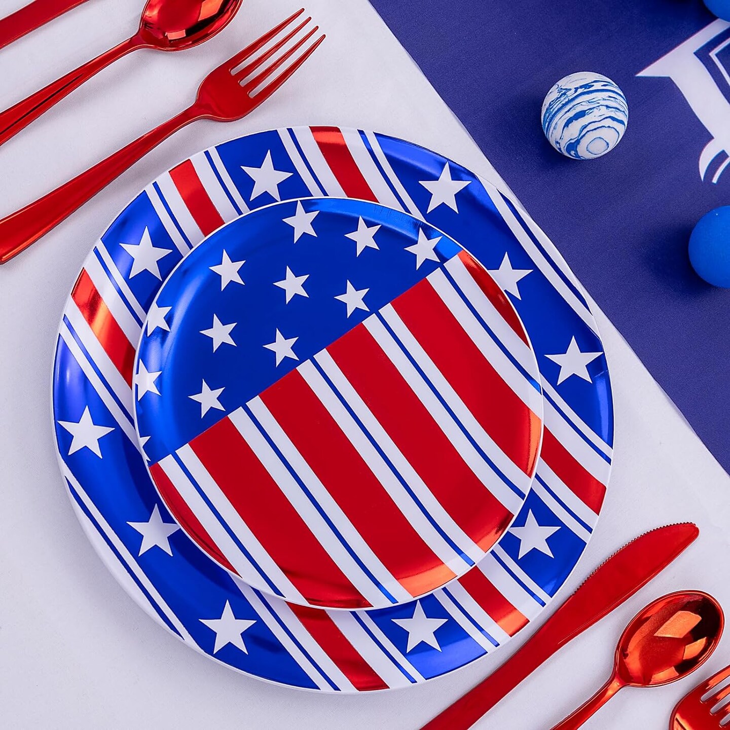 60-Pieces 4th of July American Flag Plastic Plates
