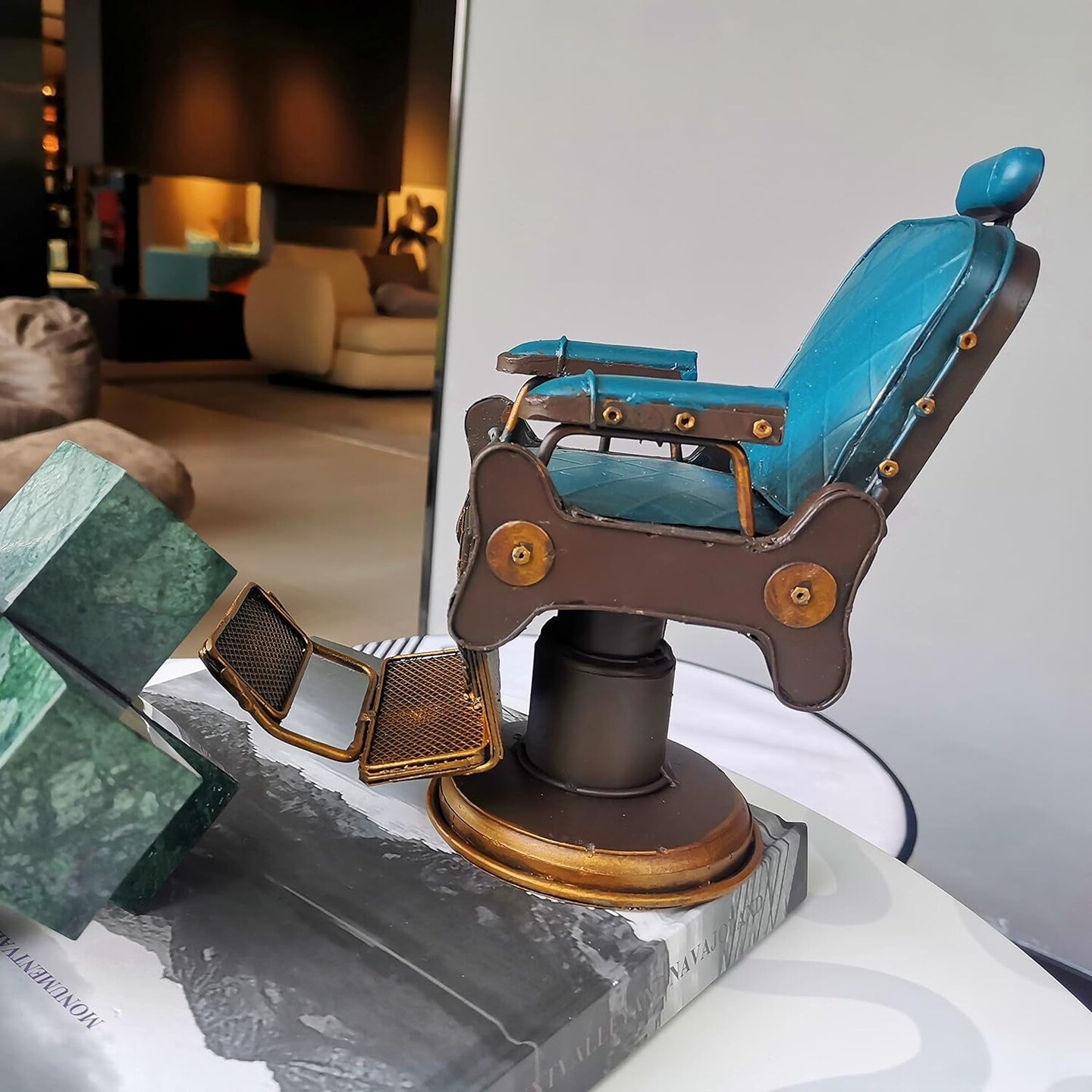 Mini Hairdressing Chair Model Miniature Vintage Barber Chair Retro Haircut Iron Craft Creative Crafts Rustic Barber Shop Chair Model Home Desktop Crafts Decoration American Style