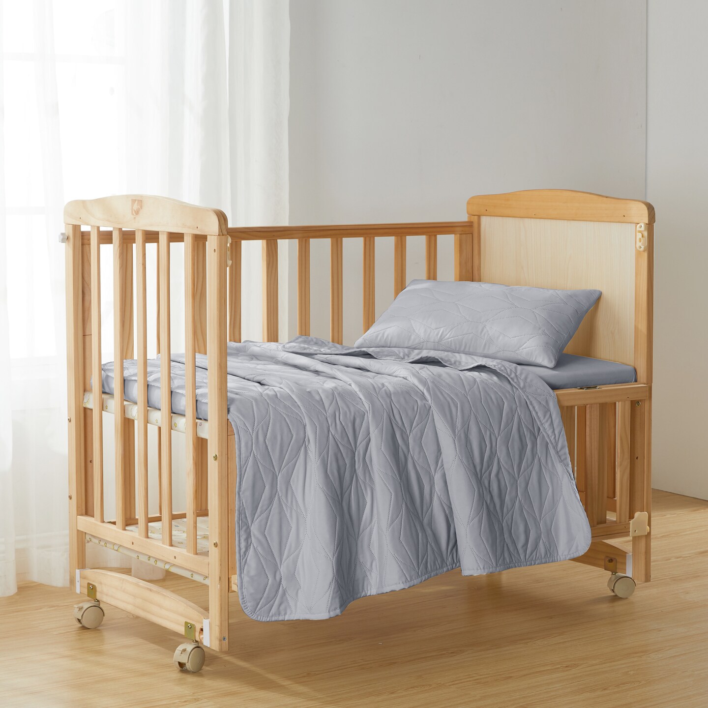 Clara Clark Toddler Bedding Set