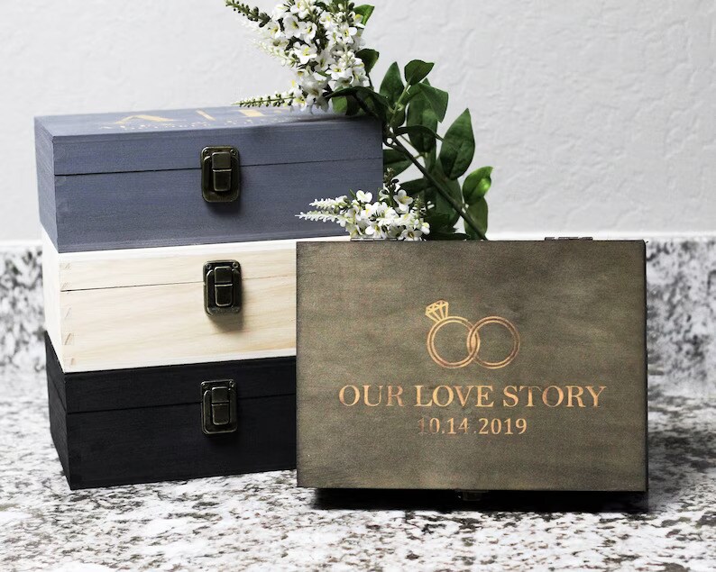 Memory box for Graduate, Gift for Traveler, Keepsake box for couple, Memory Box for Mom, Couples Gift, Memento Box, Gift online for Him, Son Gift