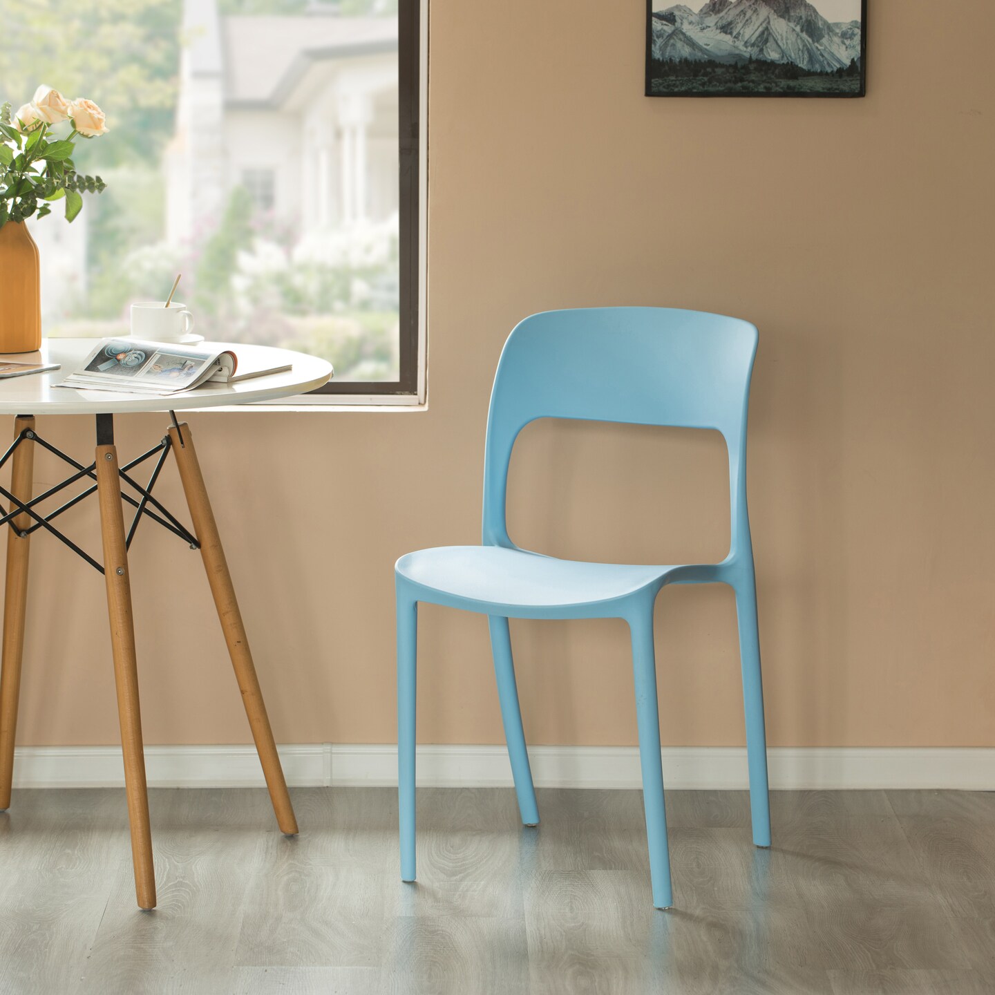 Modern Plastic Outdoor Dining Chair with Open Curved Back