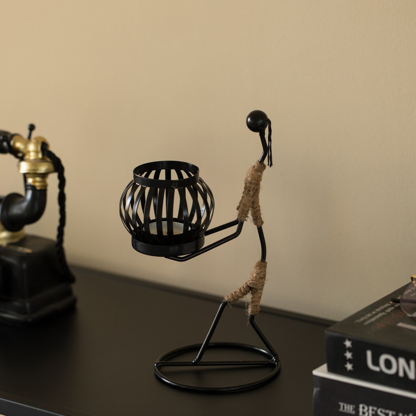 Wire Figure Candle Holder Decorative Modern Tea Light Lantern Tabletop Centerpiece Candle Stand