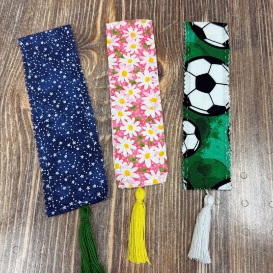 Salle de classe ouverte mercredi : Signets en tissu avec Fabric Traditions