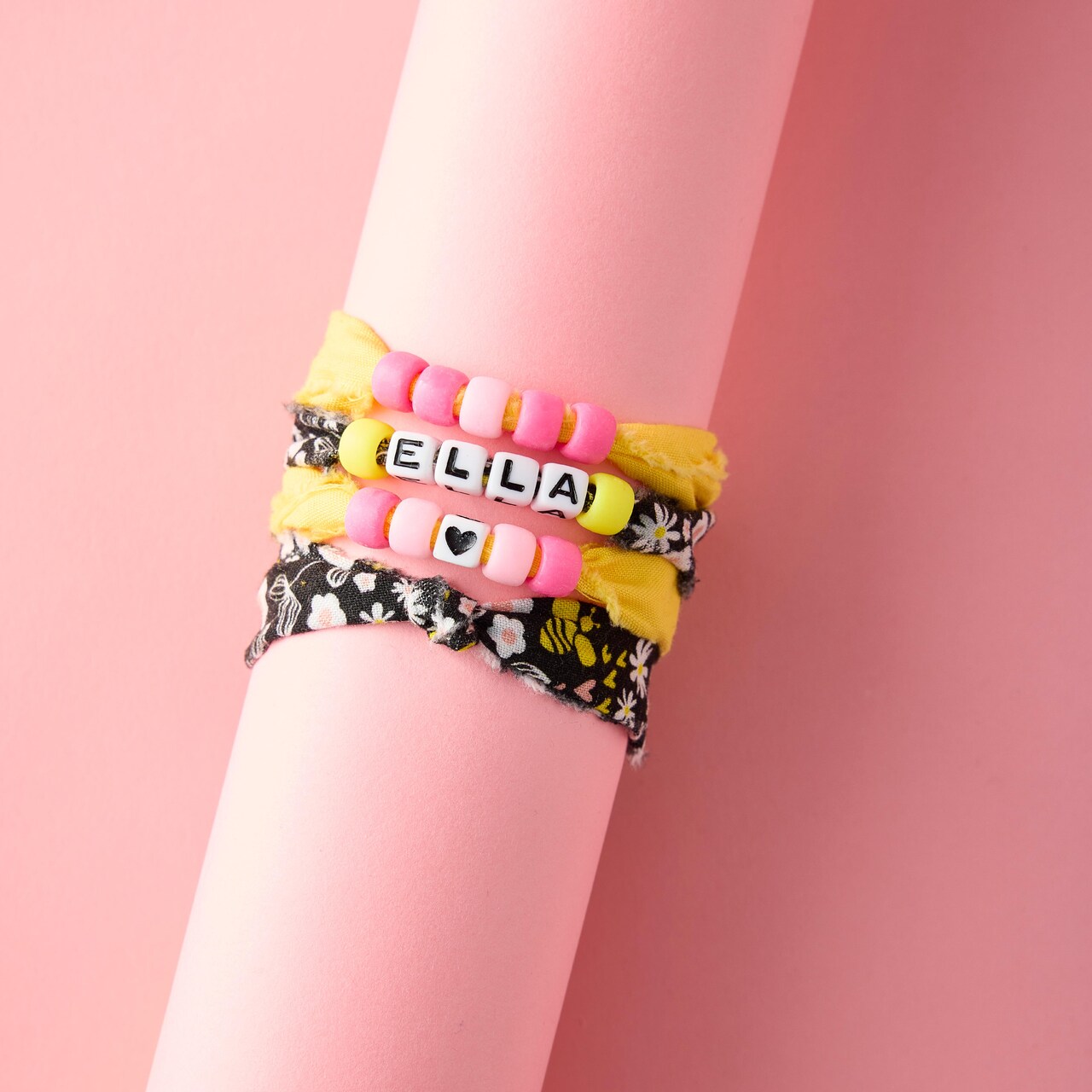 Makebreak: Fabric Bracelets