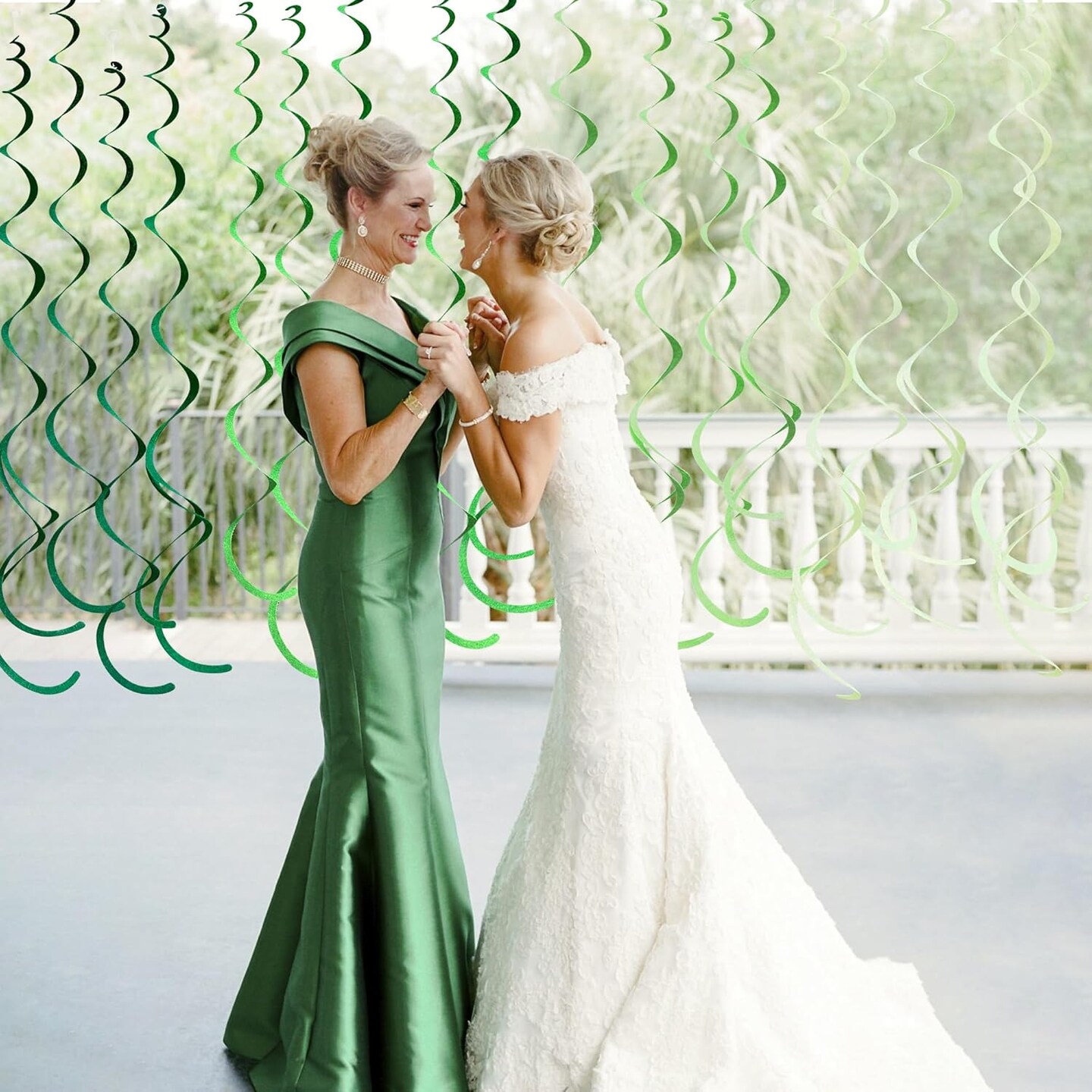 36-Piece Ombre Green Hanging Swirl Decorations – Felt Spiral Ceiling Streamers & Garland for Spring/Summer Parties, Birthdays, Weddings, Baby Showers, Graduations, Christmas & St. Patrick’s Day Decor