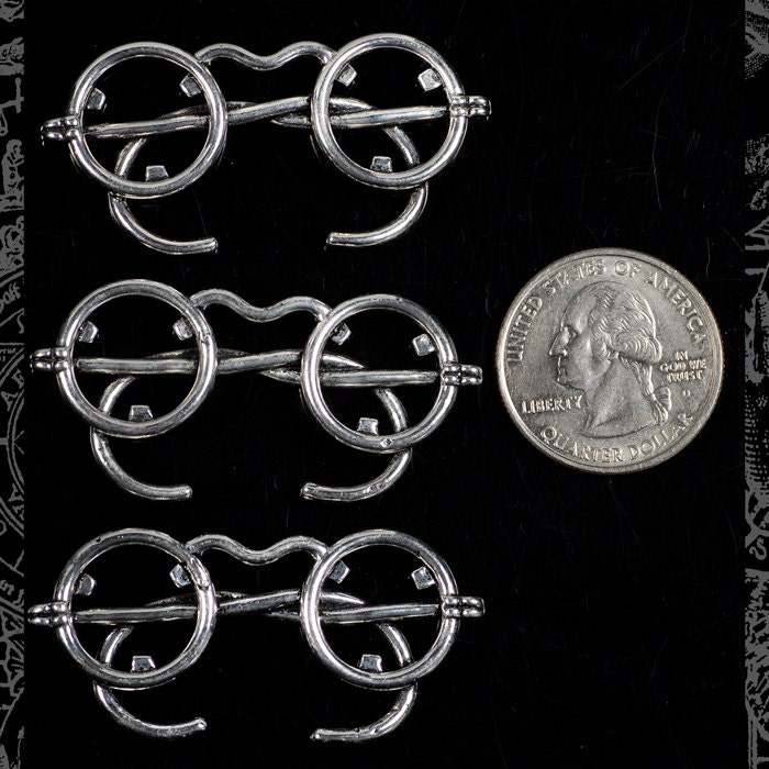 Antiqued Silver Steampunk Spectacle Wire Rimmed Glasses Pendants - Set of Three - ZS-P14