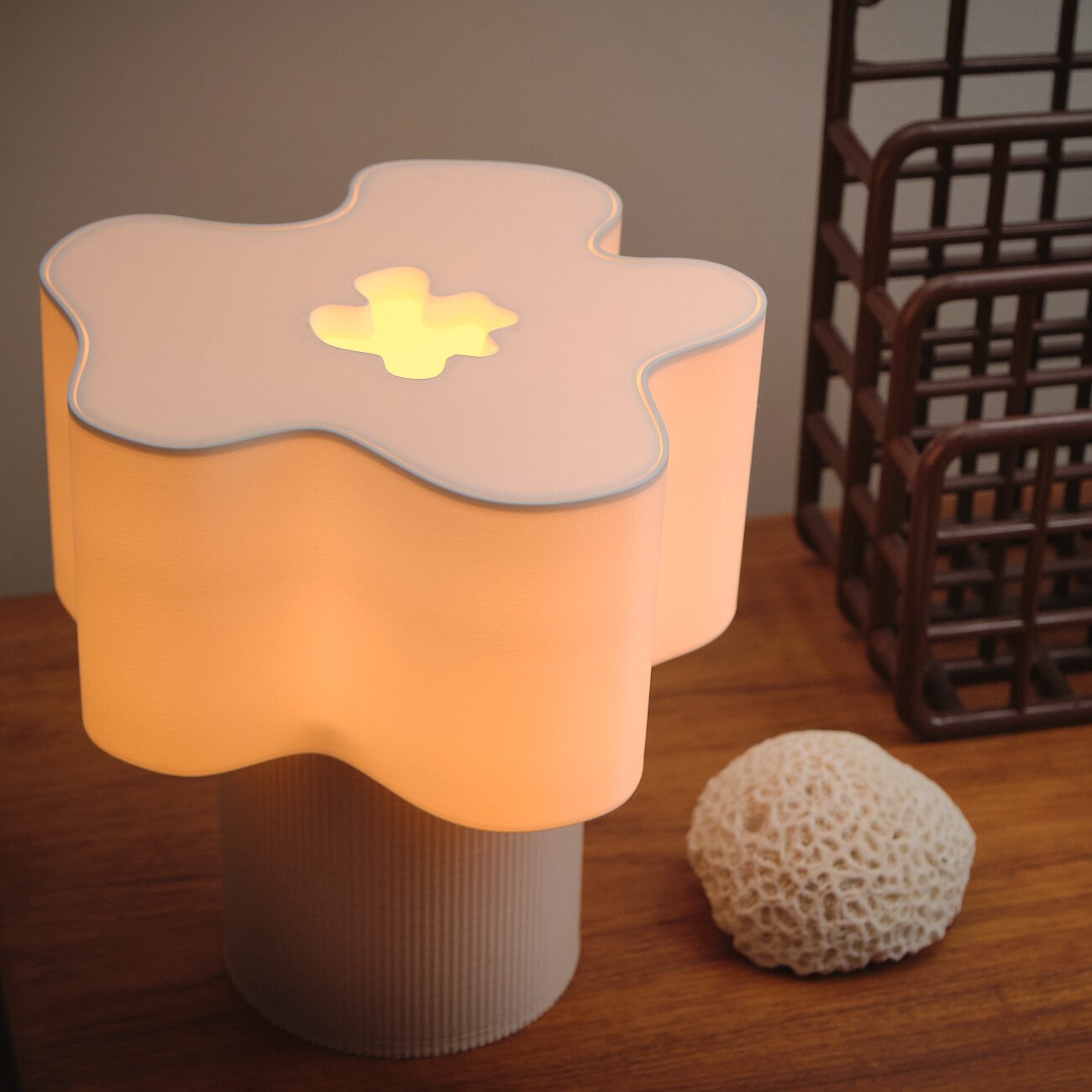 Honey and Ivy Mila Table Lamp - Squiggly Lamp - Cozy Home - Sustainably made in Portland, Oregon - image8