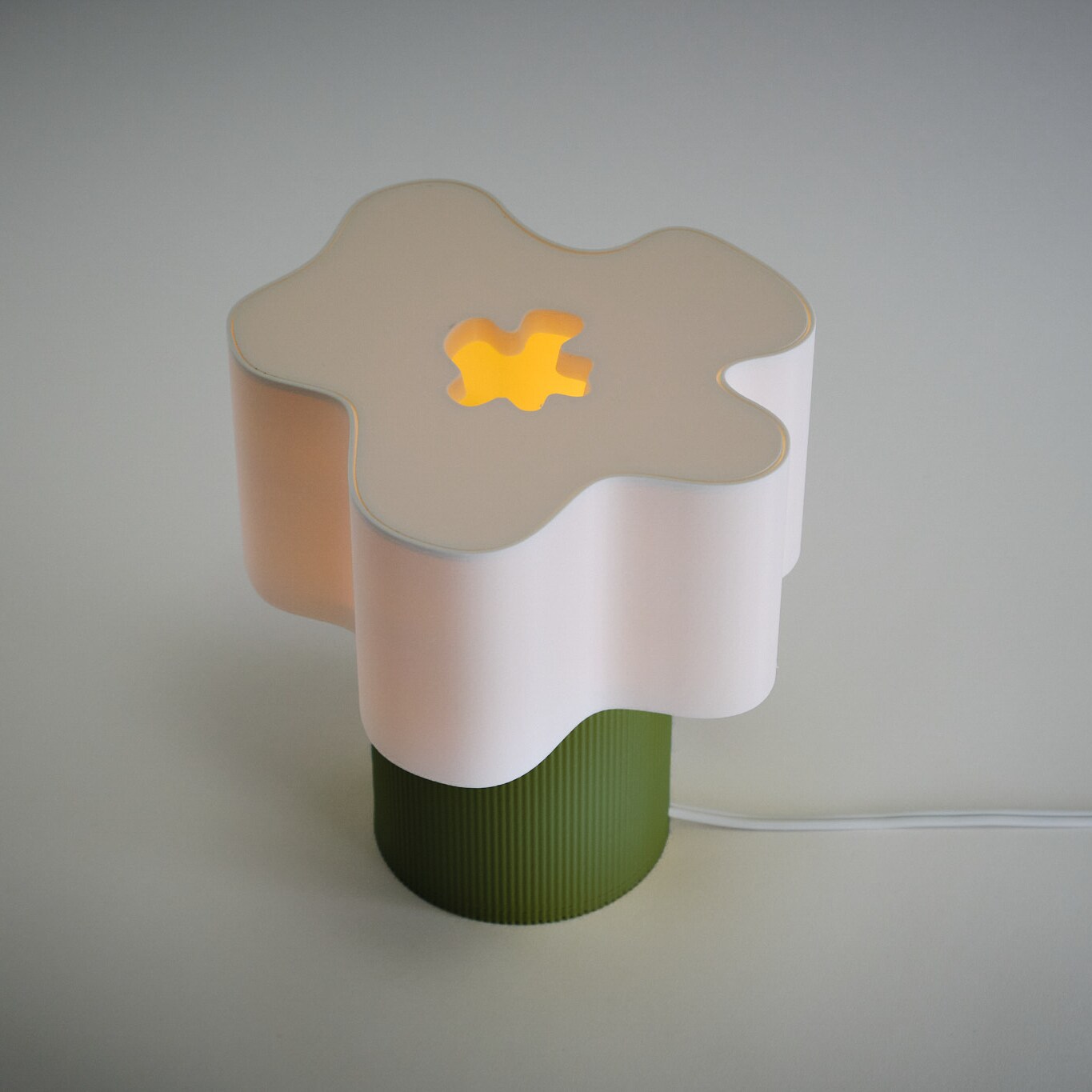 Honey and Ivy Mila Table Lamp - Squiggly Lamp - Cozy Home - Sustainably made in Portland, Oregon - image14