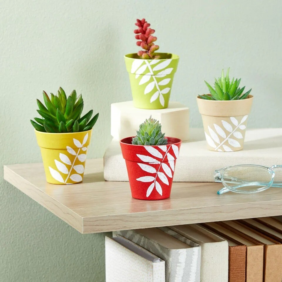 24 Pack Tiny Plastic Pots for Plants 1.5 Inch, Planters for Flowers, 4 Colors
