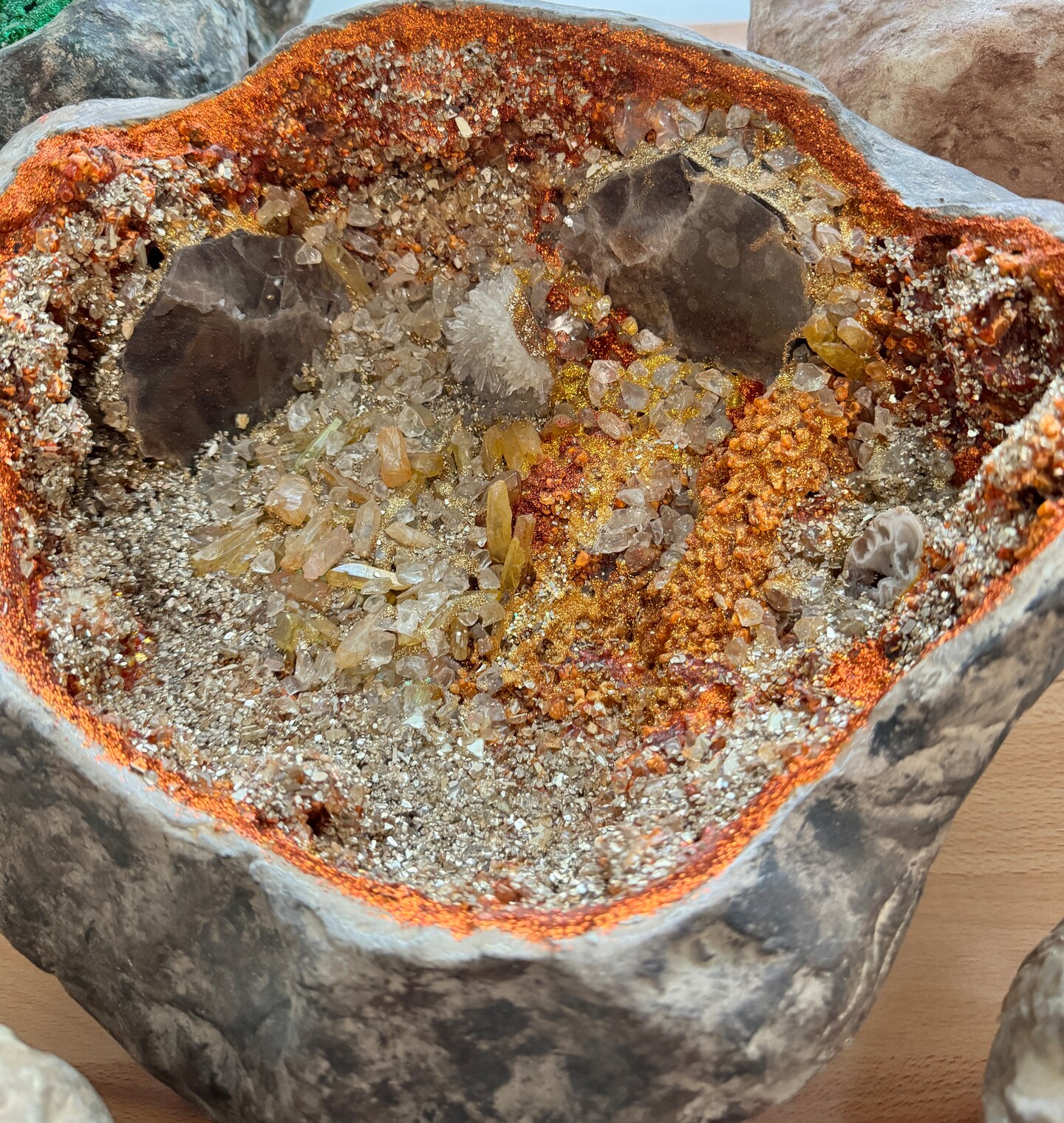 Geode rocks (pick the 1 you want) | MakerPlace by Michaels, image size:1023x1080