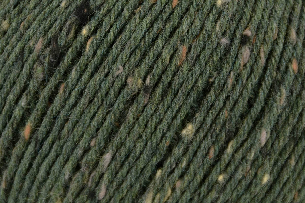 Universal Yarn Deluxe Worsted Tweed Superwash Wool Blend - #905 Pine