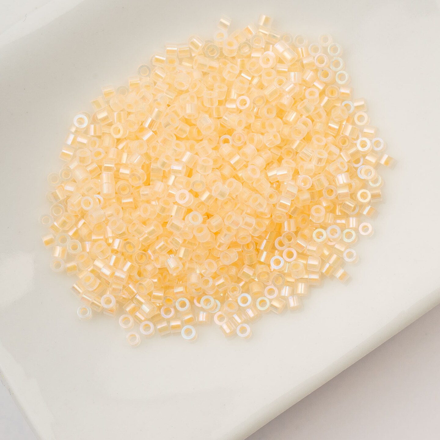 John Bead Glow in Dark Cylin Beads 11/0 Glass Cylindrical Seed Beads, 25g