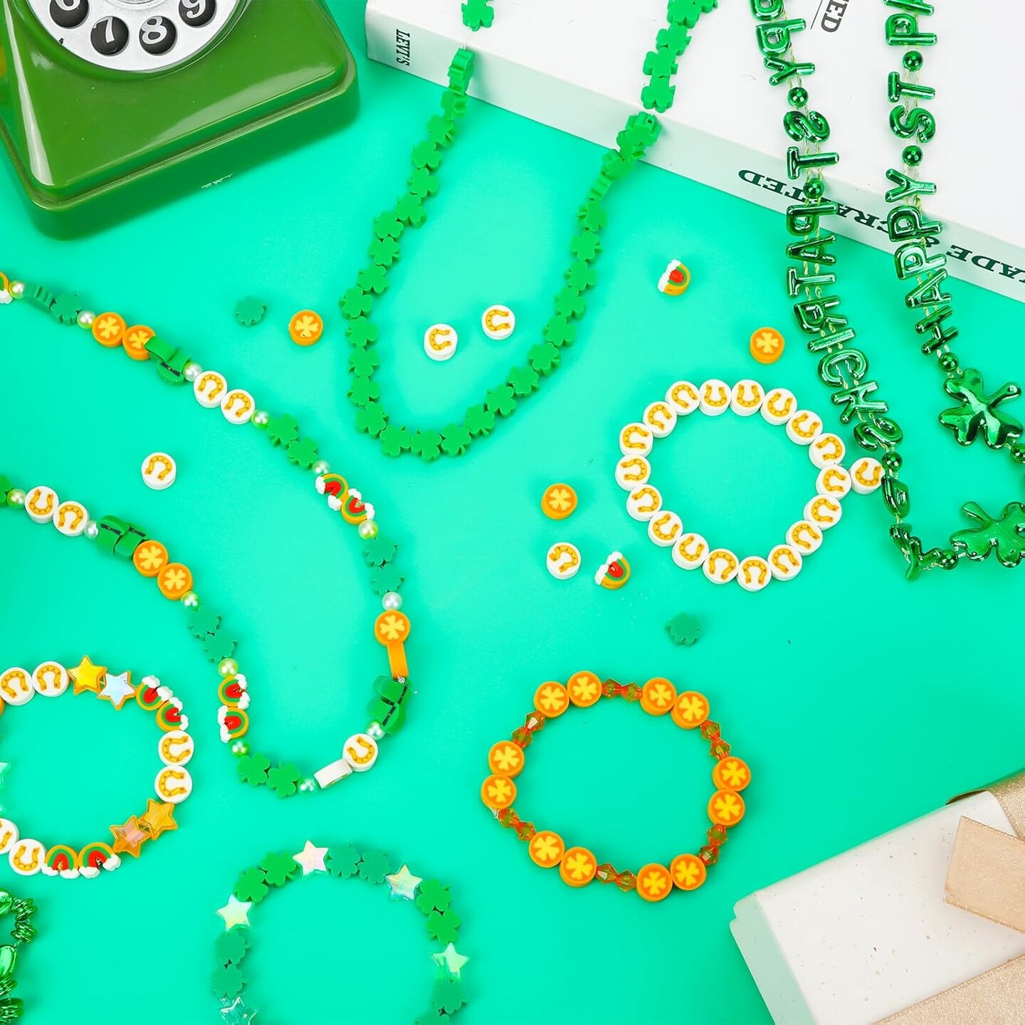 300pcs St. Patrick&#x27;s Day Polymer Clay Beads Green Shamrock Hat Coins Rainbow Clay Spacer Beads for St. Patrick&#x27;s Day Jewelry Making DIY Bracelet Necklace Accessories Craft Supplies