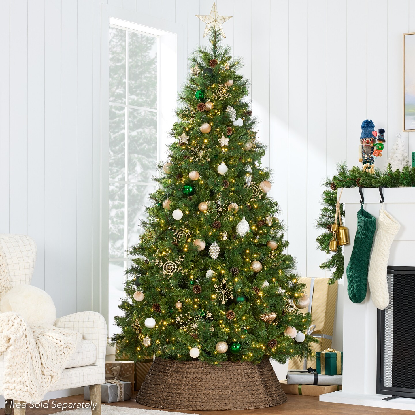 Best Choice Products 42in Woven Hyacinth Christmas Tree Collar, Tree Skirt Accessory w/ Cord Cut-Out