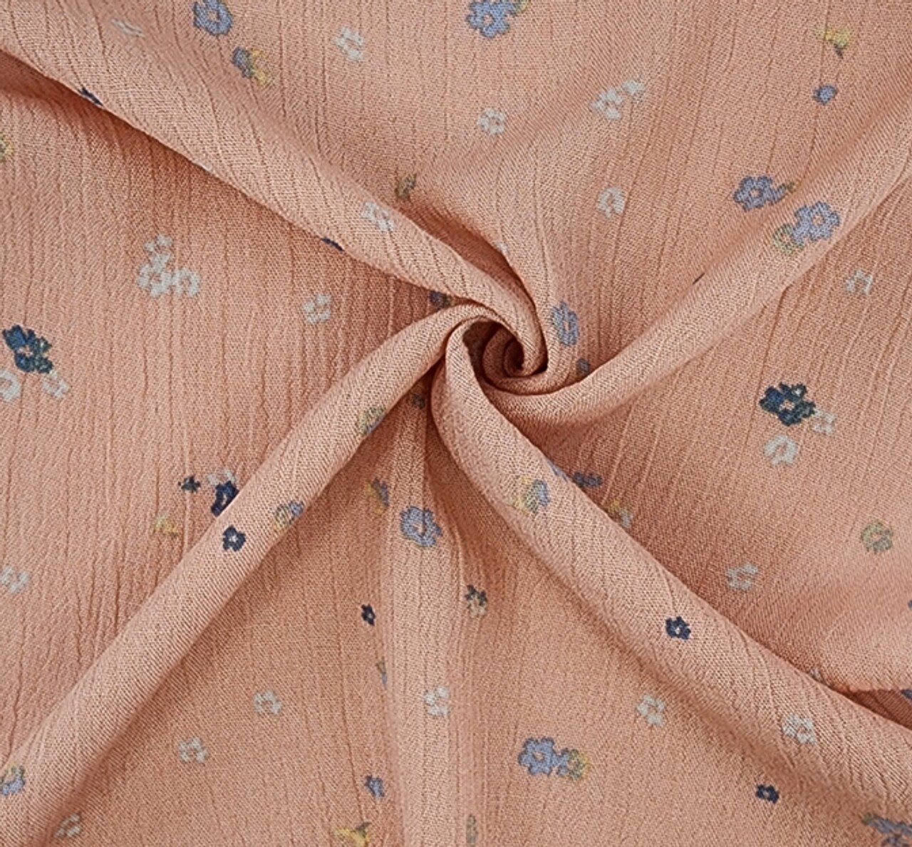 1 Yard Mauve Rayon Crinkle Woven Fabric for Garments and Crafts 50/52 Inch Wide