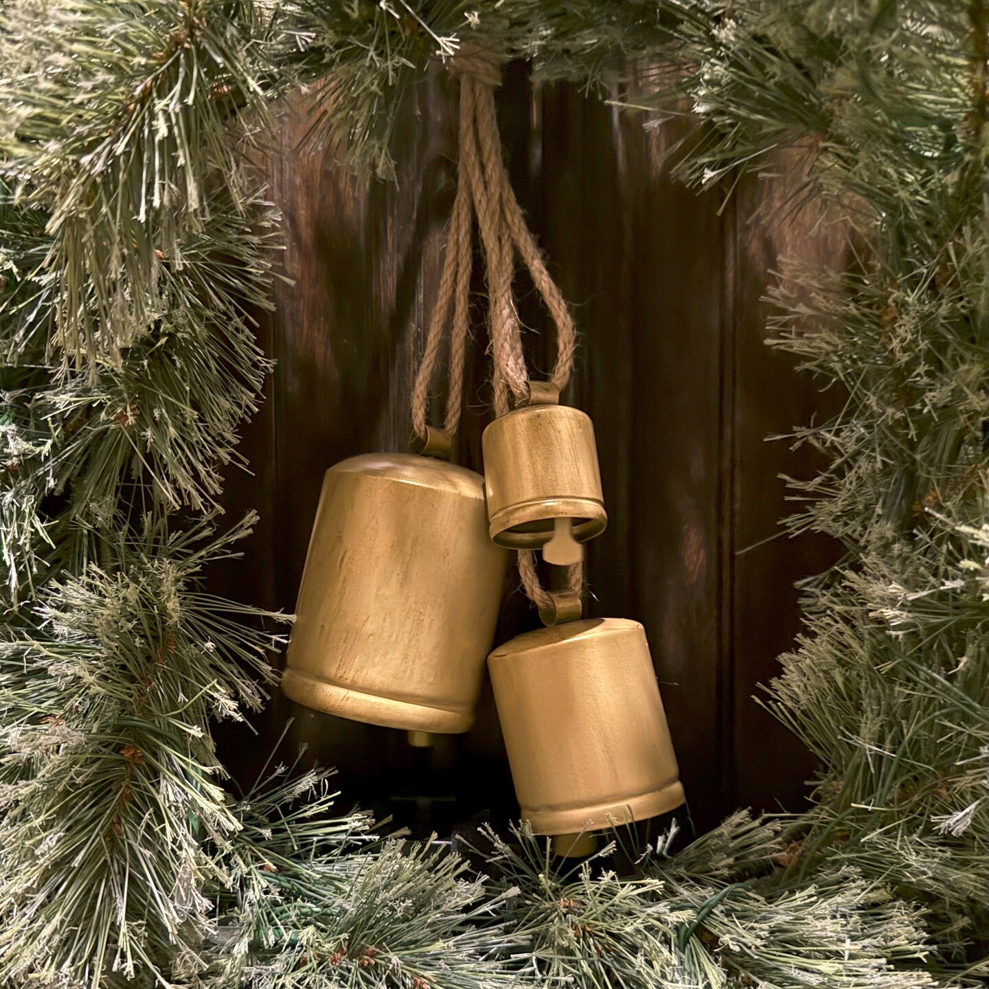 Haute Decor Hanging Jingle Bells, Assorted Sizes (Antique Gold)