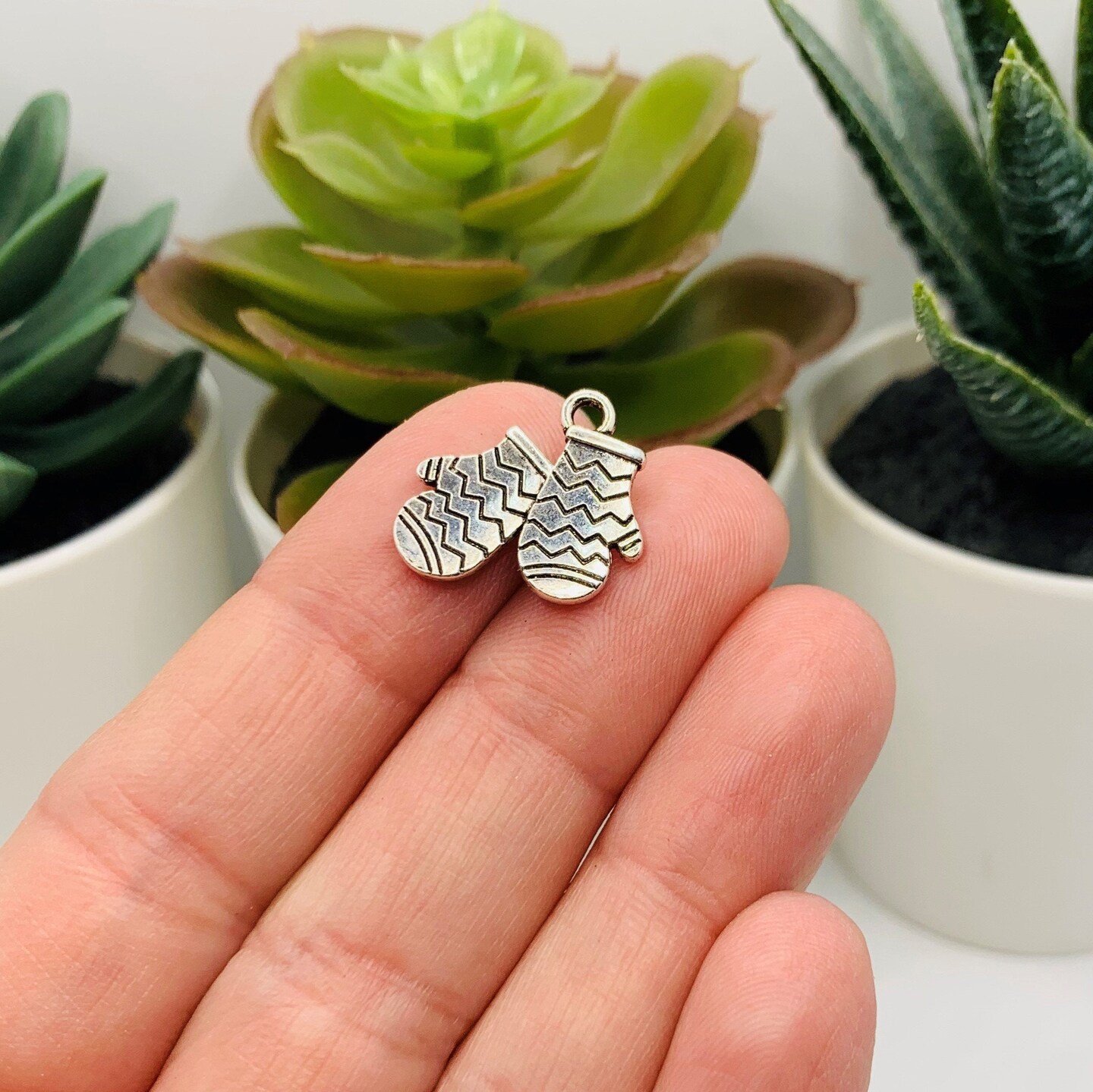 Silver Mitten Christmas Glove Charms, 17x16mm