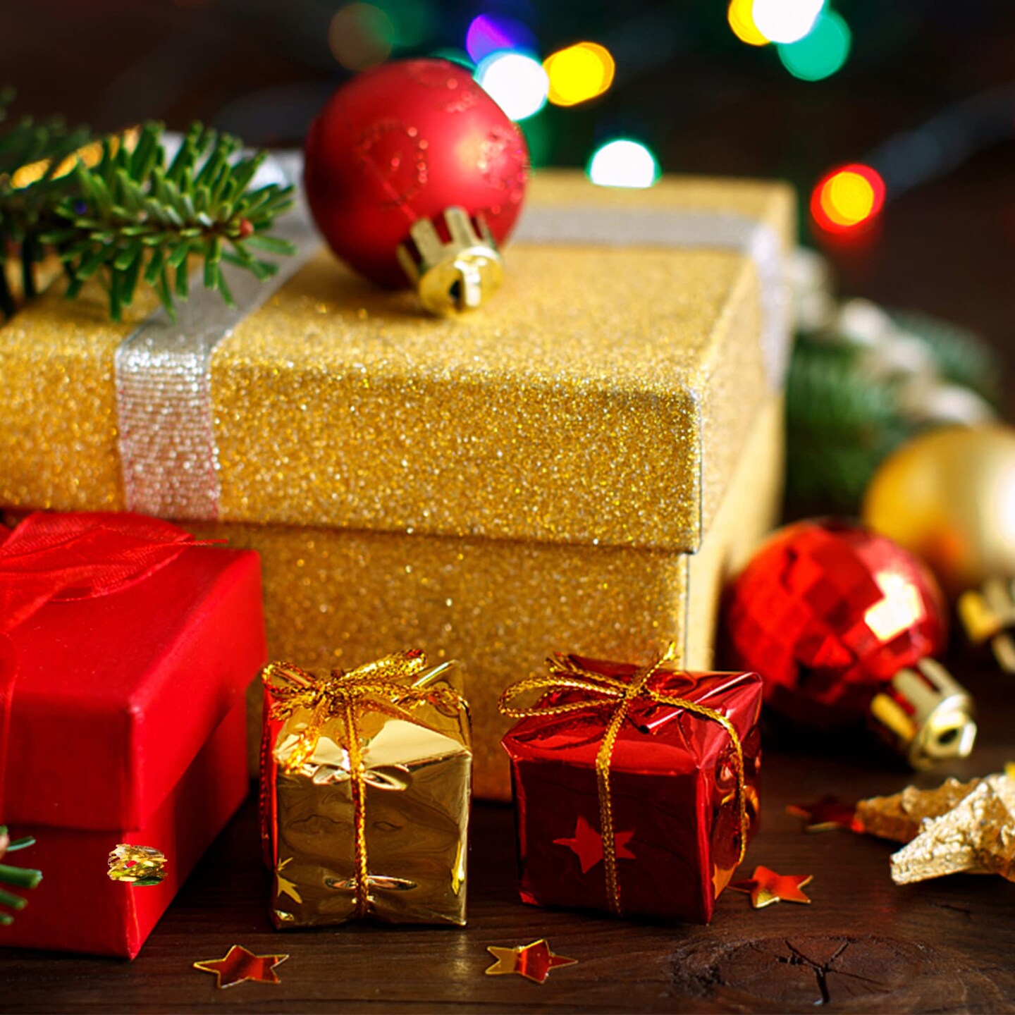 60 PCS Christmas Shiny Mini Boxes Ornaments-Assorted Colors Metallic Foil Wrapped Ornaments Decoration Boxes for Christmas Tree Hanging Decorations (60PCS)