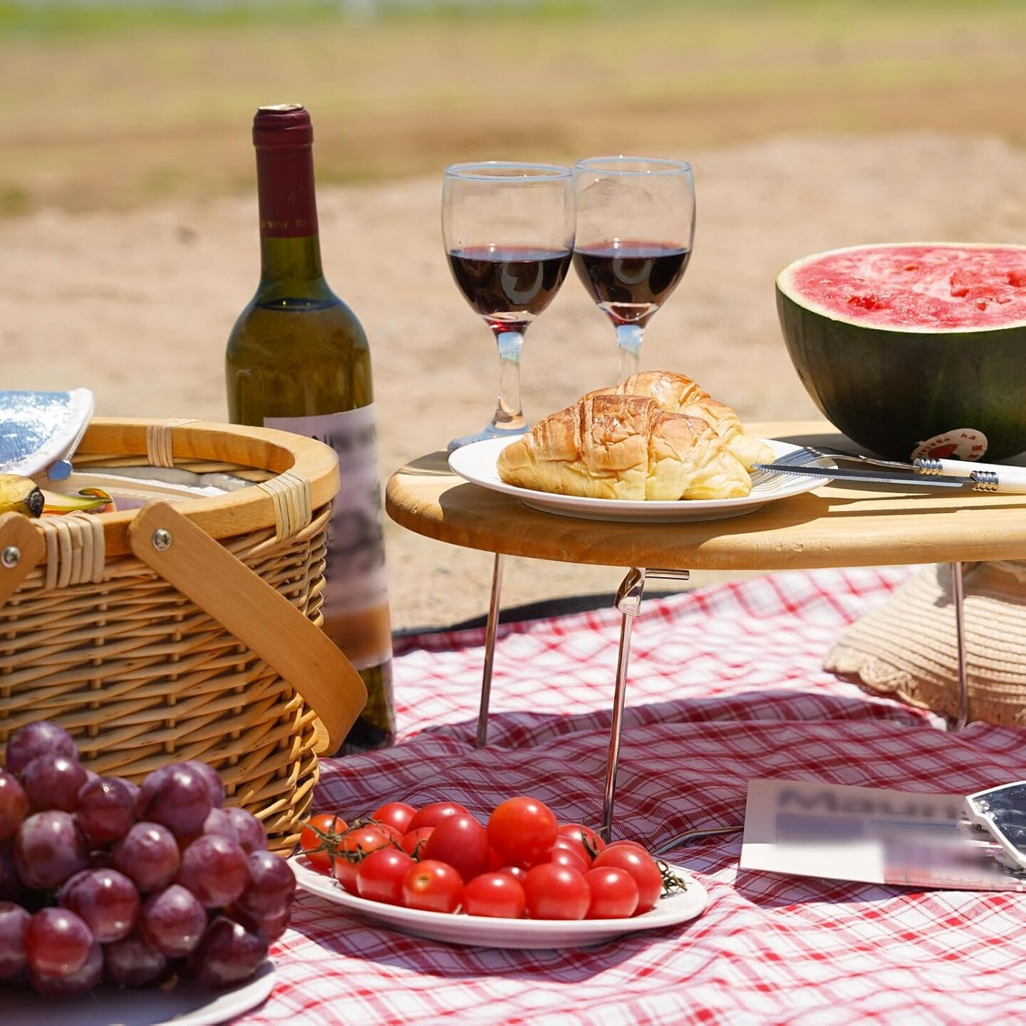 Wicker Picnic Basket for 2 with Table & Swing Handles, Picnic Baskte Set with Cooler for Beach, Camping, Park, Outdoor Party. Willow Picnic Basket Cooler Baskets for Wine Lover.