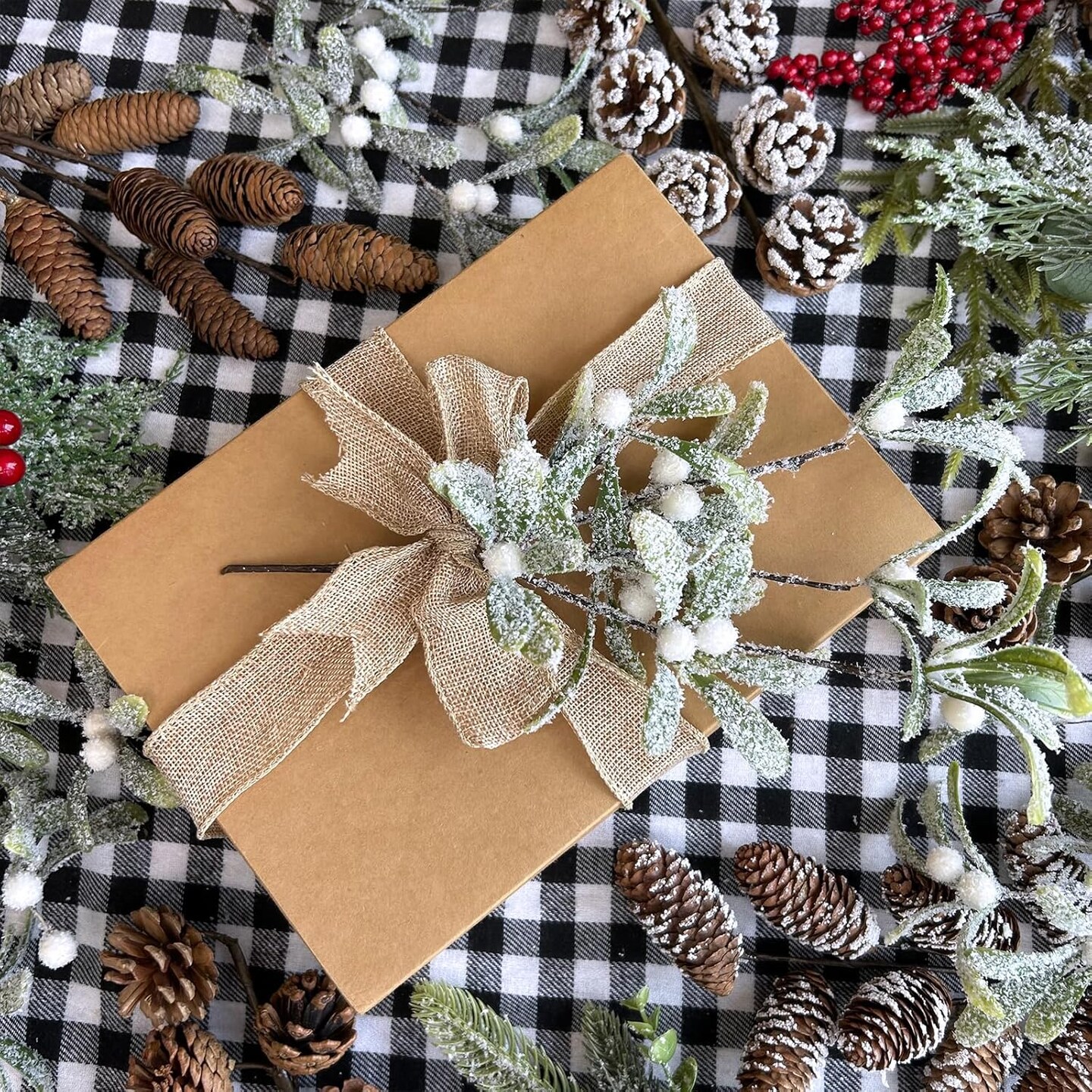 Winter Christmas Tree Floral Arrangement(Green)