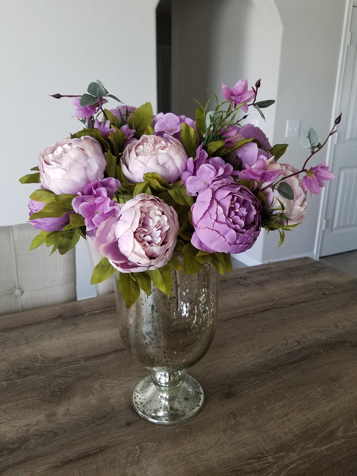 Vintage Artificial Peonies Silk Peony Flowers for Wedding Bridal Home Décor Beautiful Floral Centerpiece Arrangement