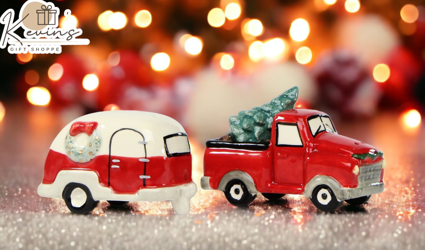 Ceramic Red Truck with Christmas Tree &#x26; Trailer Salt And Pepper Shakers, Home D&#xE9;cor, Gift for Her, Gift for Mom, Kitchen D&#xE9;cor