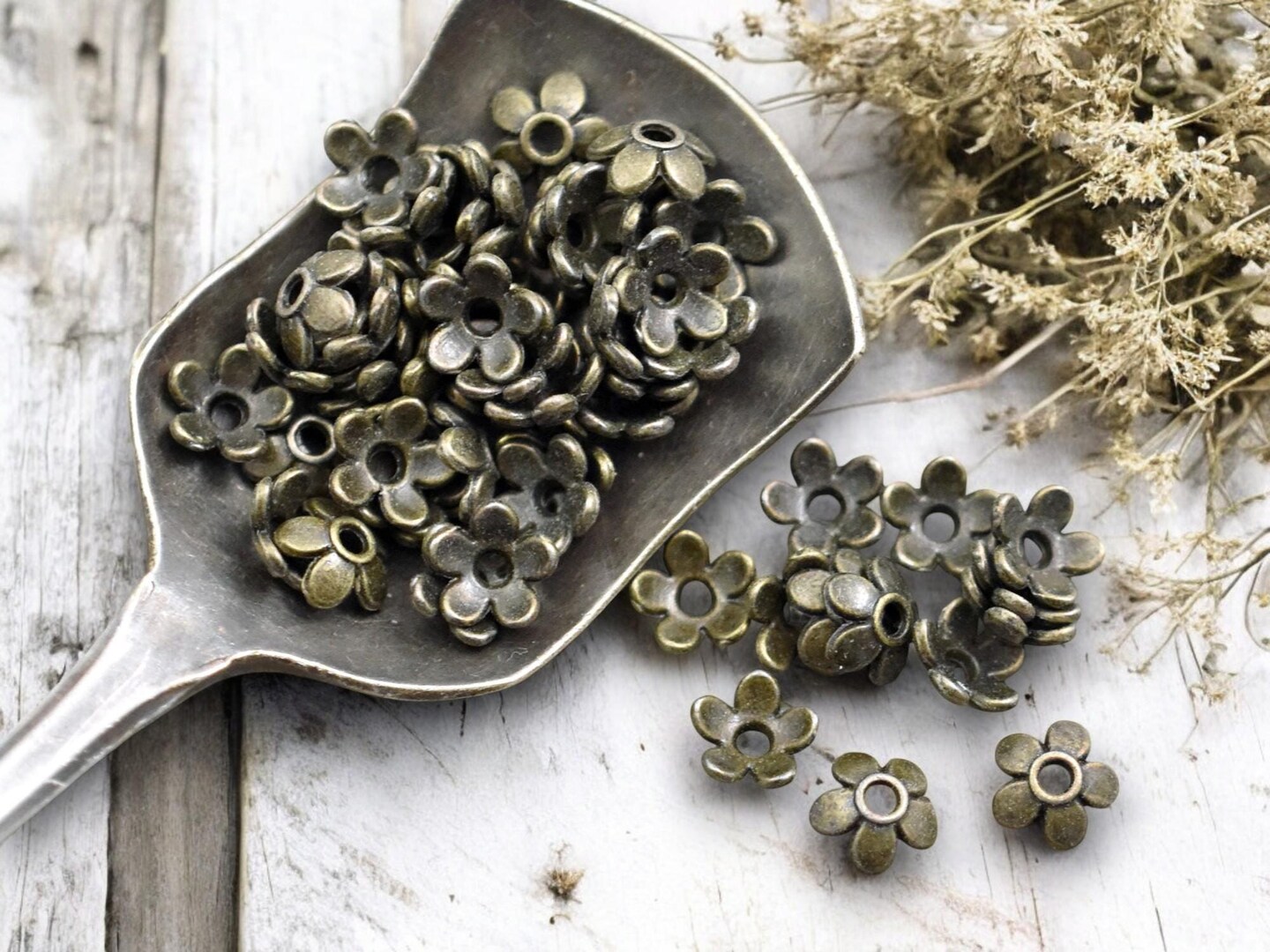 *300 6mm Antique Bronze Flower Bead Caps