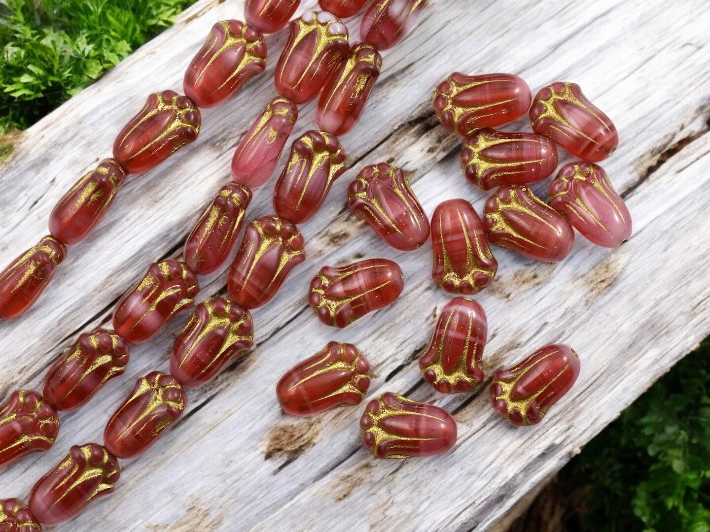 *12* 12x8mm Bronze Washed Blended Cranberry Tulip Beads