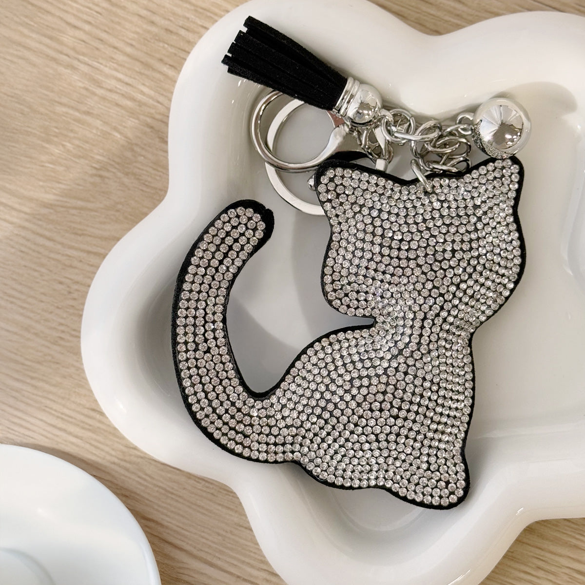 Wrapables Crystal Bling Key Chain Keyring with Tassel Car Purse Handbag Pendant, Silver Feline