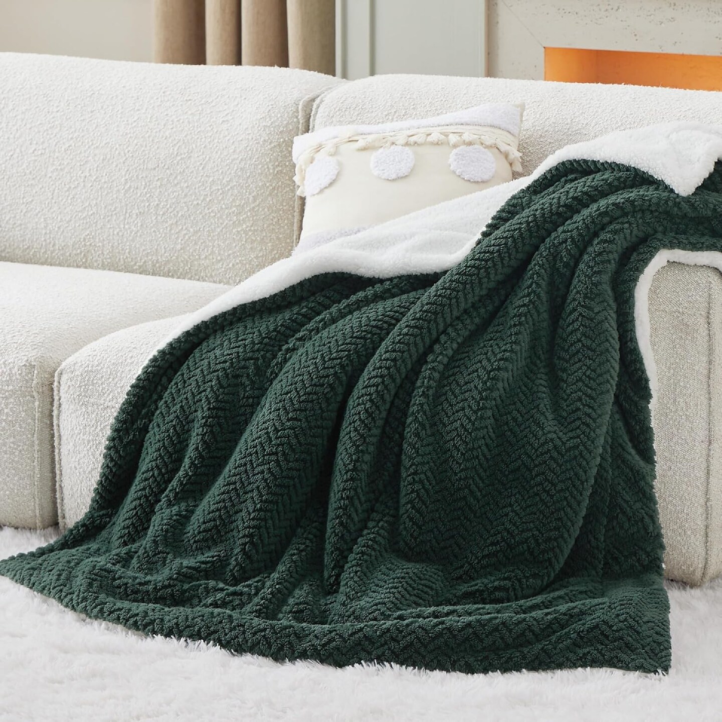 Sherpa Throw Blanket for Couch - Herringbone Fleece Thick Warm Blanket for Winter, Fuzzy Soft Cozy Dark Green Christmas Blanket Gift, 50x60 Inches