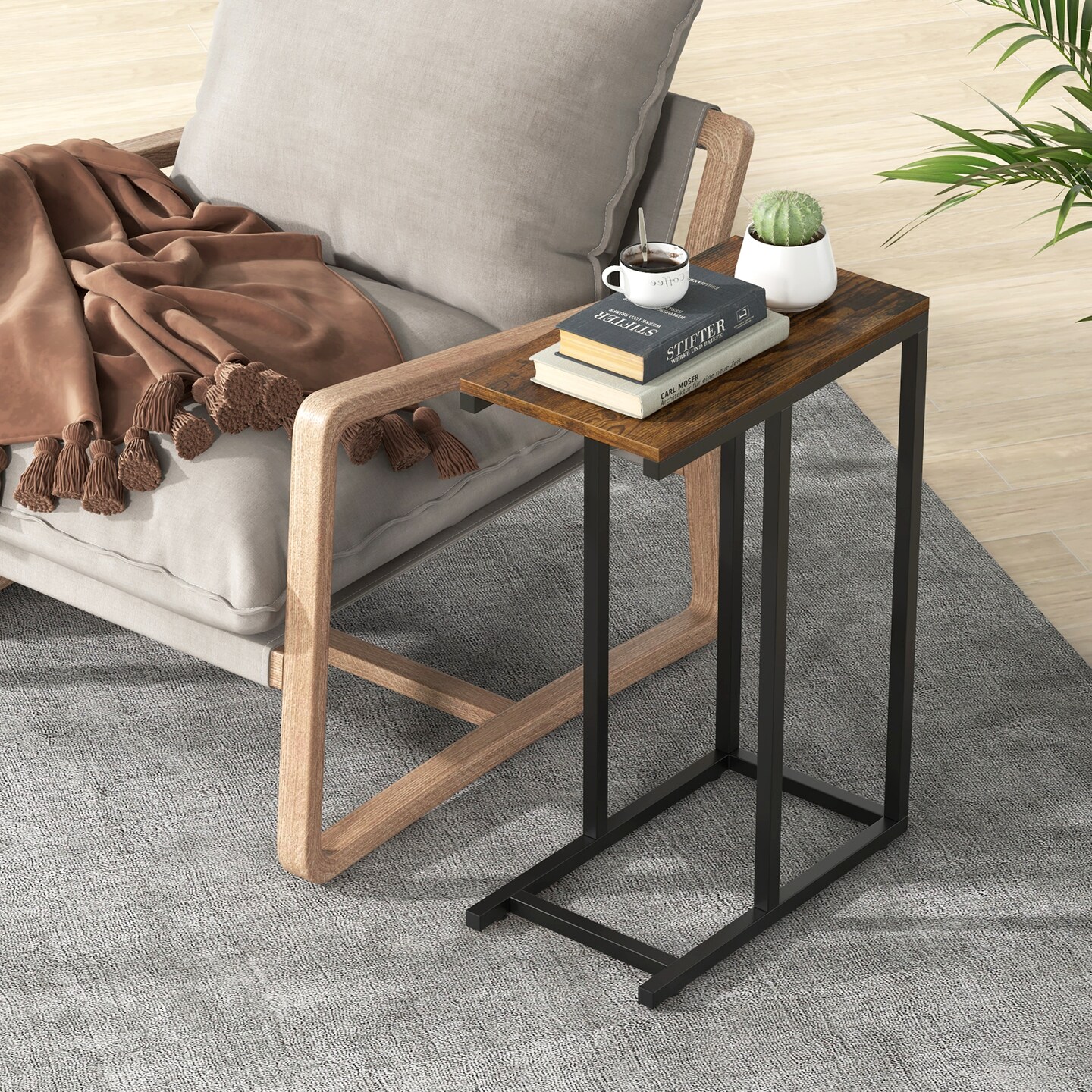 Black Metal C-Shaped Side Table with Sturdy Frame and Space-Saving Design