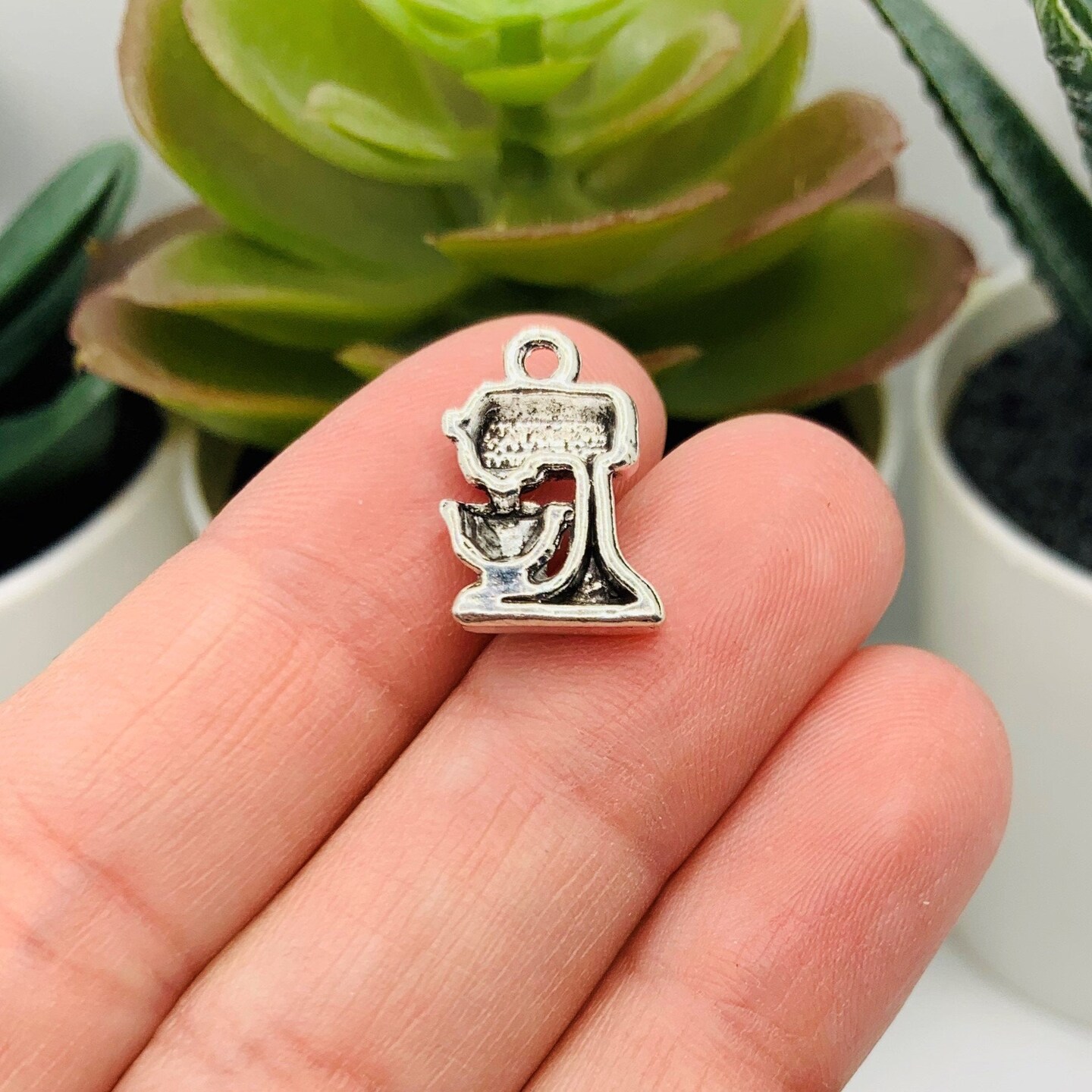 4, 20 or 50 Pieces: Silver Mixer Baking Charms