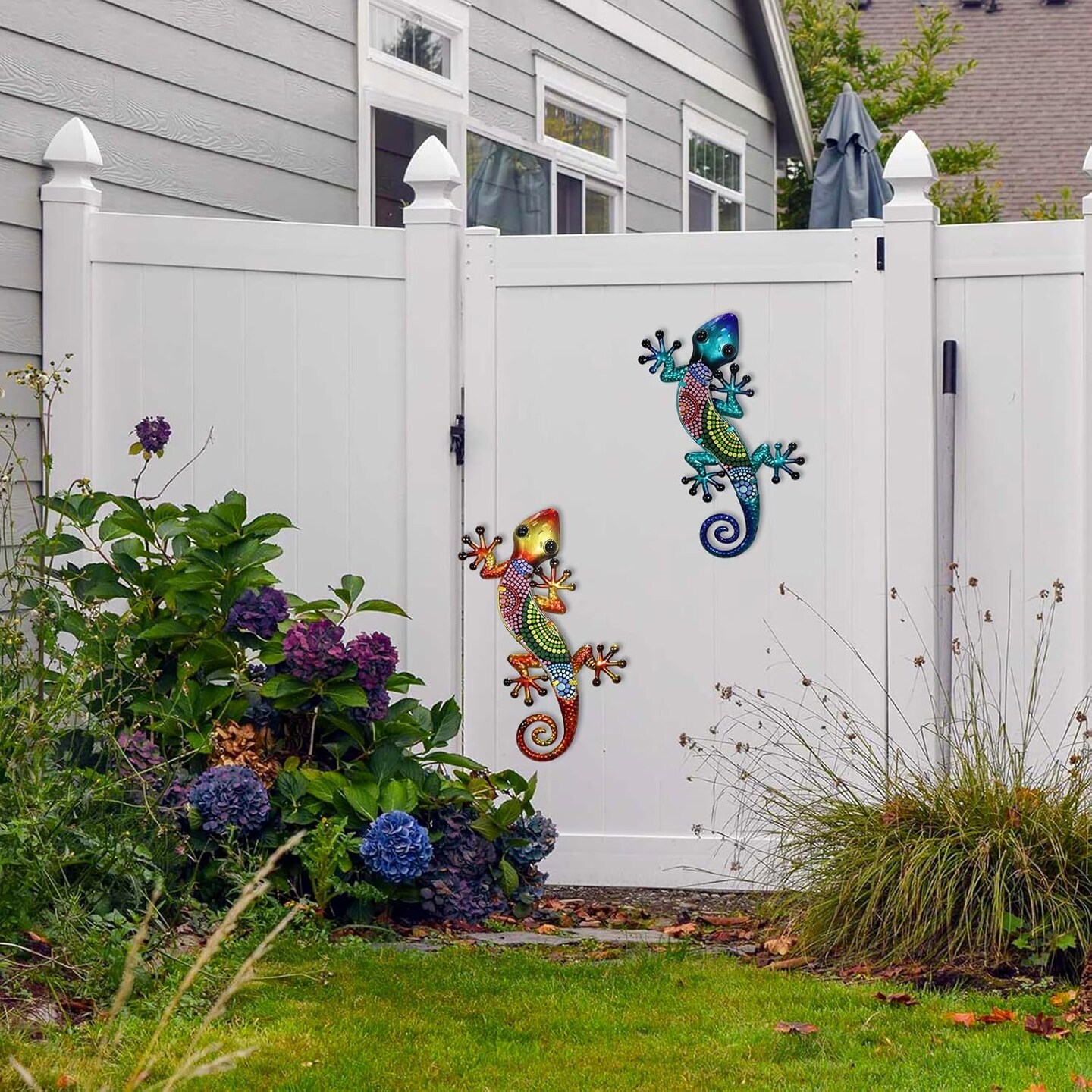 Summer Metal Gecko Wall Art 2 Pack 15 Inch Lizard Outdoor Decor Hanging Glass Sculpture Decoration for Garden Fence Home