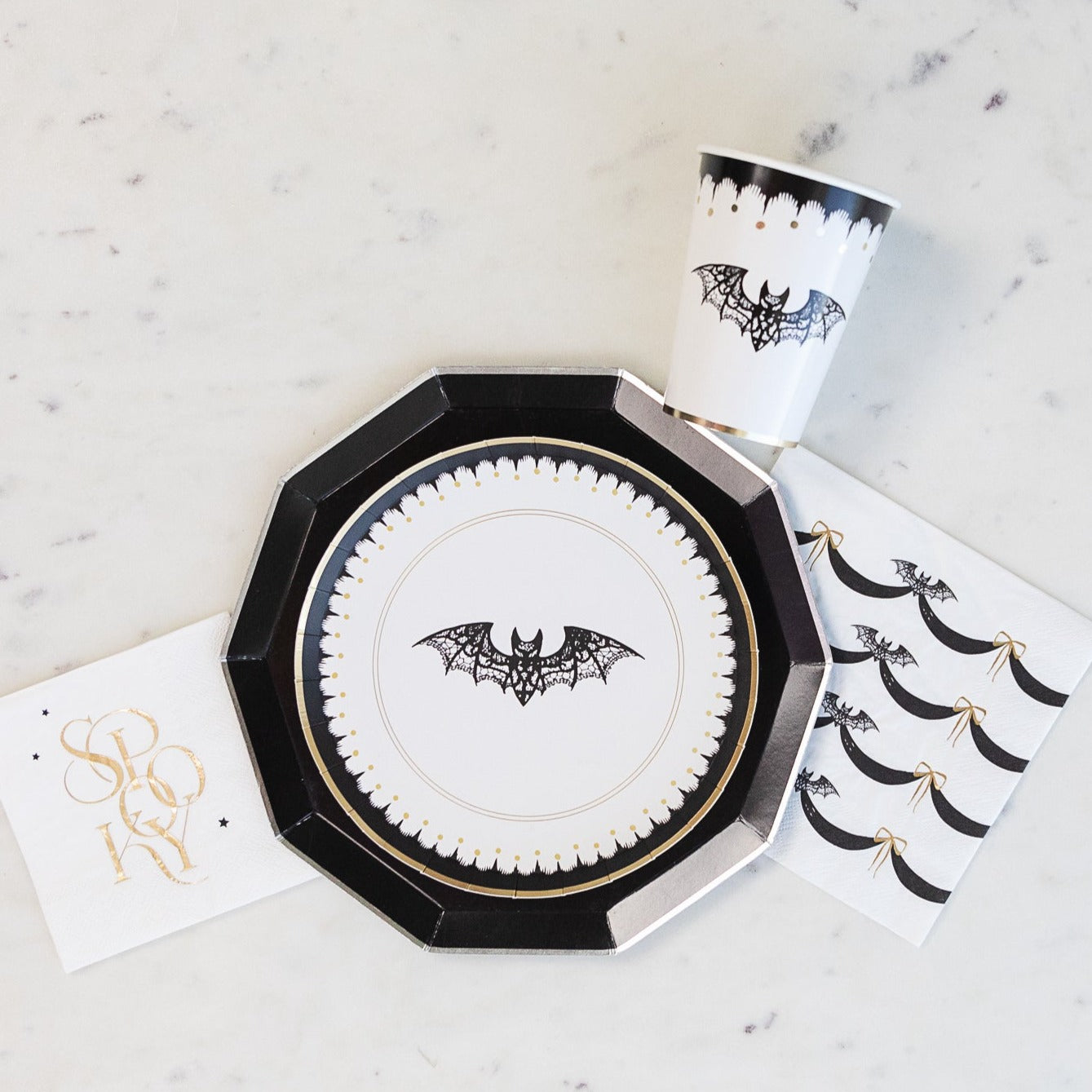 ELEGANT HALLOWEEN DESSERT LACY BAT PLATES