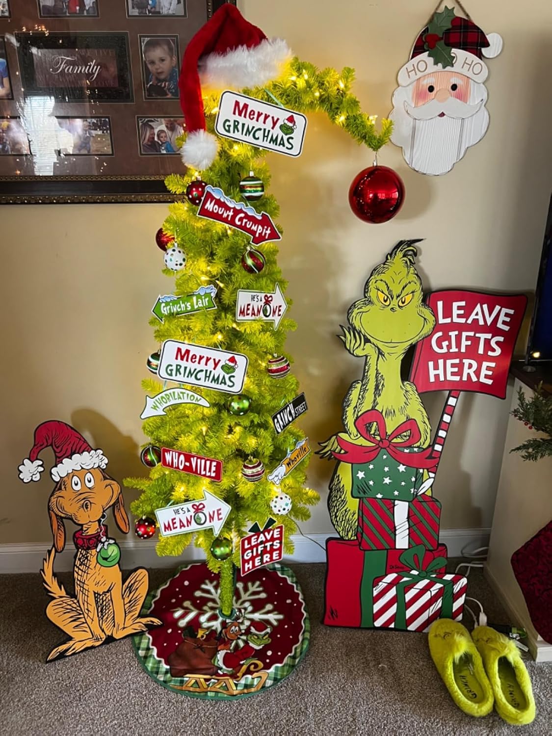 5 Ft Pre-lit Christmas Tree with Metal Stand(Green)20&#x22;D x 20&#x22;W x 60&#x22;H