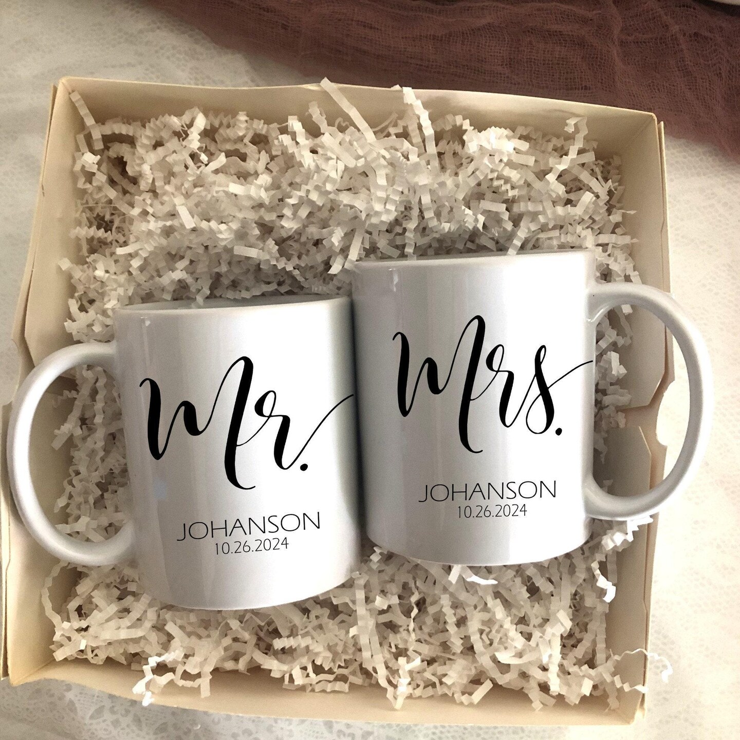 Personalised Mr & Mrs Mug Gift Set – His & Her Couples Wedding Anniversary, 11oz Ceramic, White-854747
