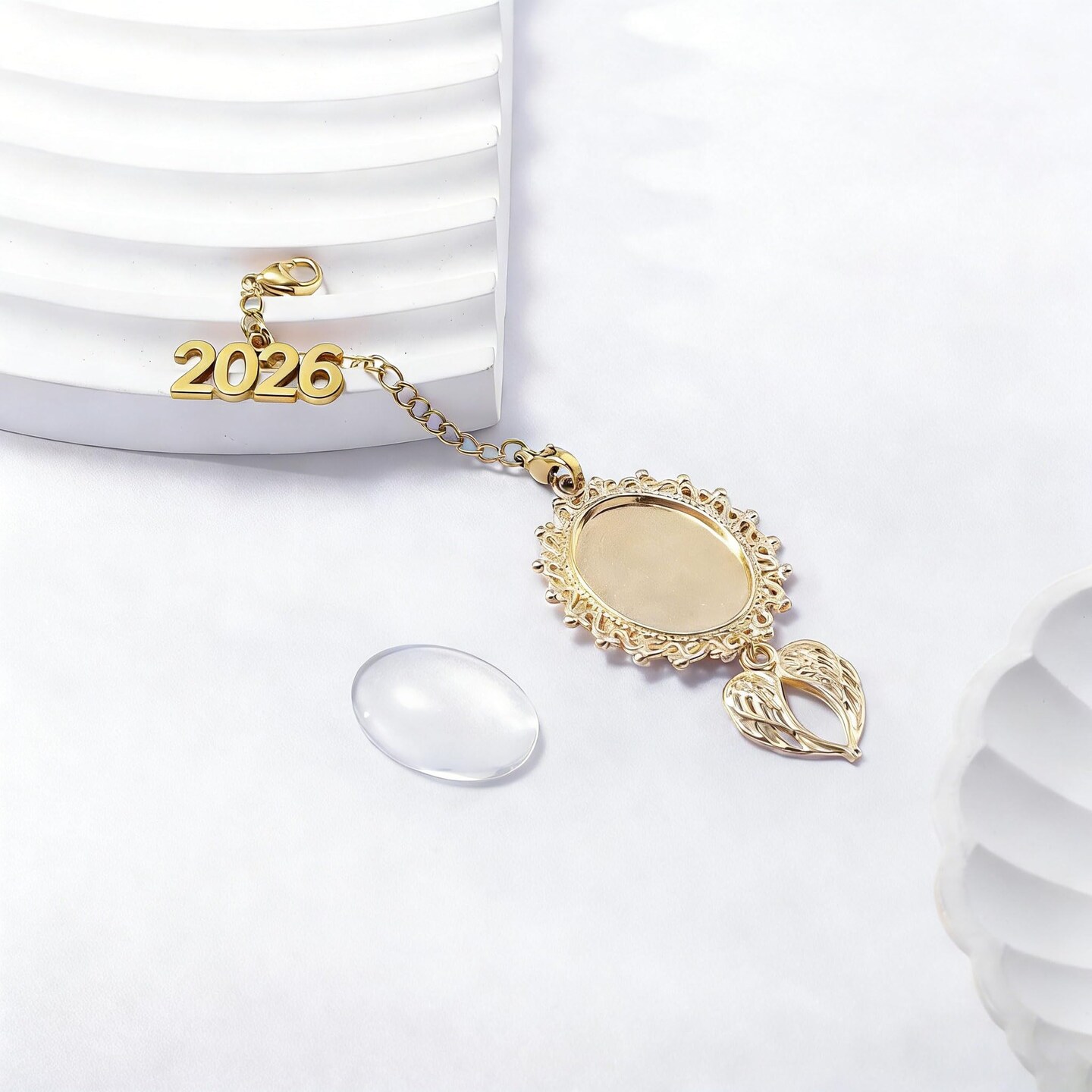 Graduate Memorial Photo Charm Tassel Memorial Charm Class of 2026 Graduation 2026 DIY in Memory Mortarboard Decoration for Cap and Gown Ceremony Charms (gold heart tassel)