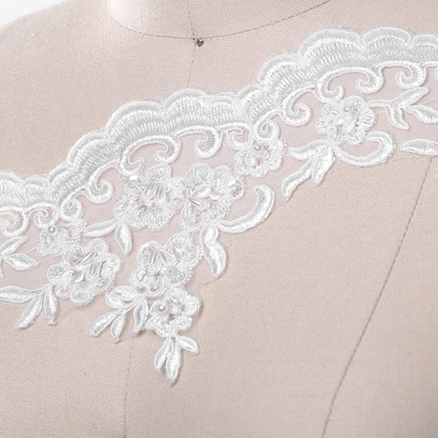 1 Yard White Beaded Floral Scalloped Bridal Lace Trim 5 Inch Wide