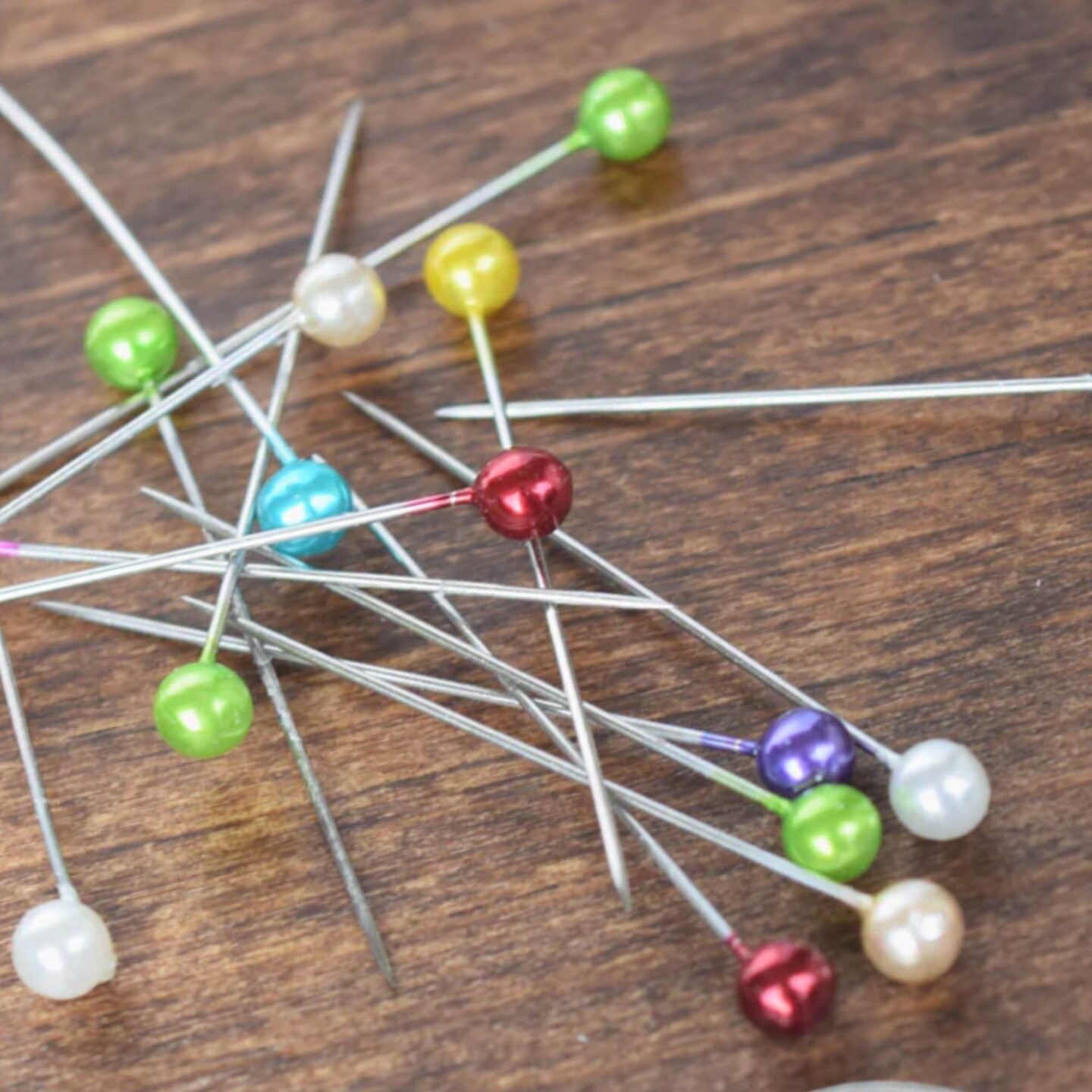 700 Pieces Colorful Mix Bead Corsage Pins Bulk Pack for Crafts and Floristry